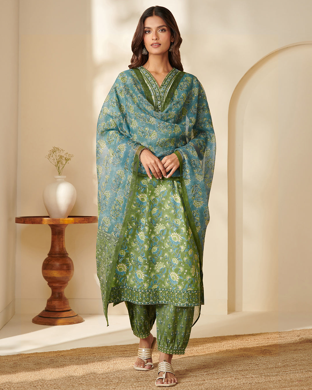 Gulbarg Aleena Sanganeri Dupatta