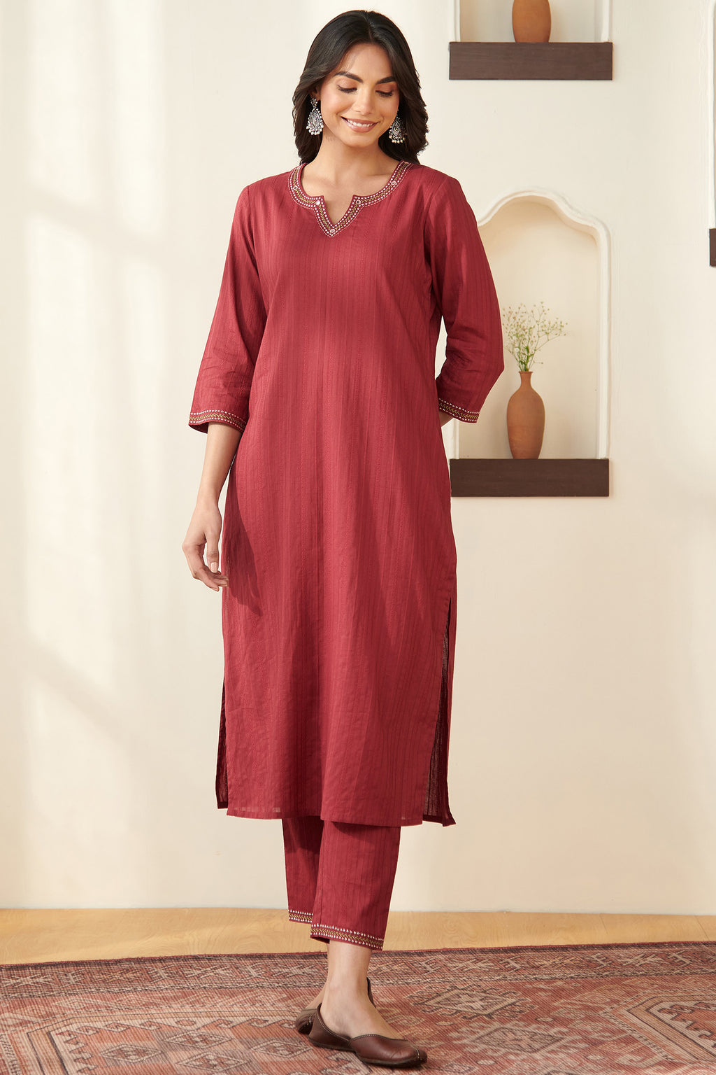 Surplus: Roza Razia Maroon Kurta