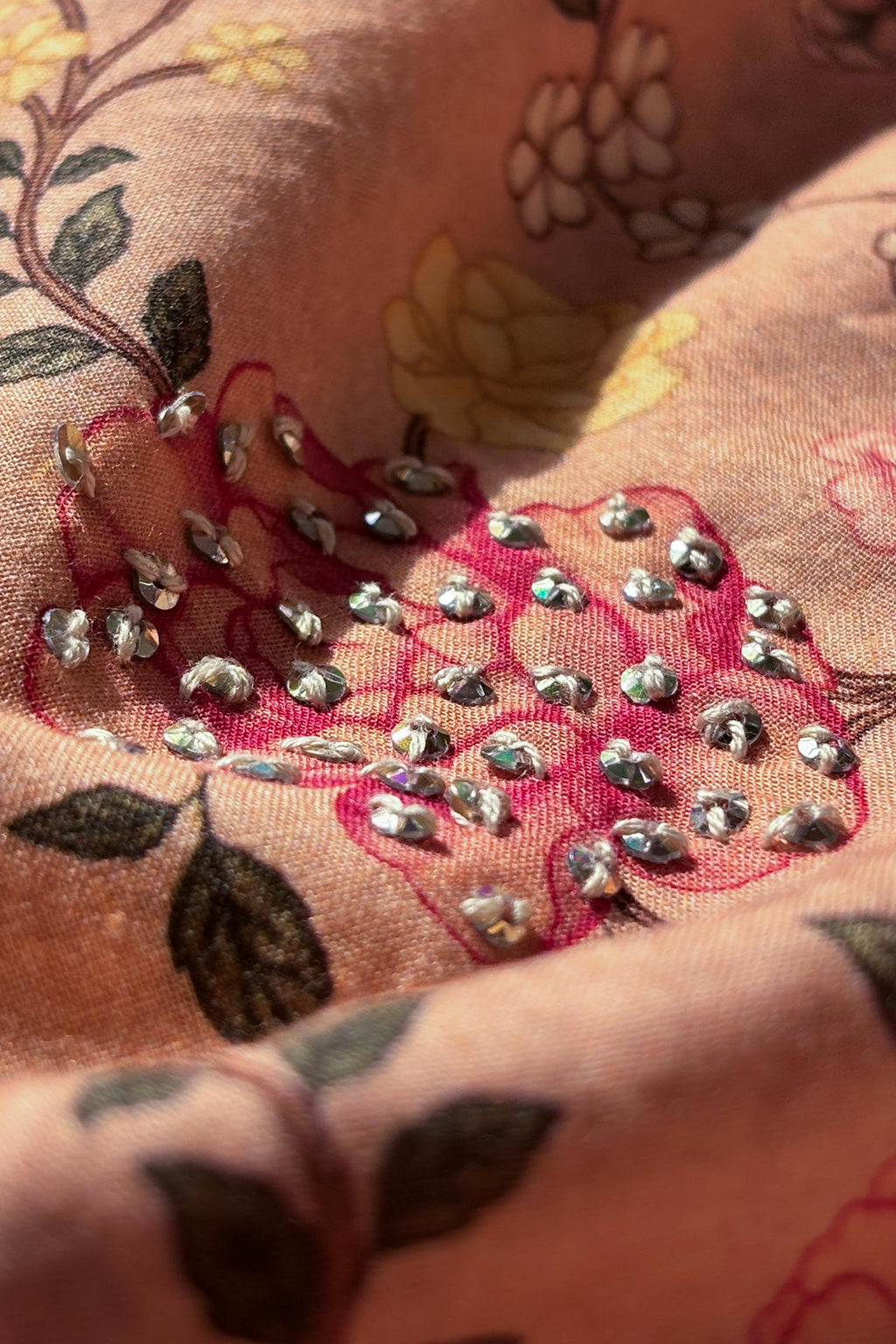 Gulraiz Gulbahar Kurta