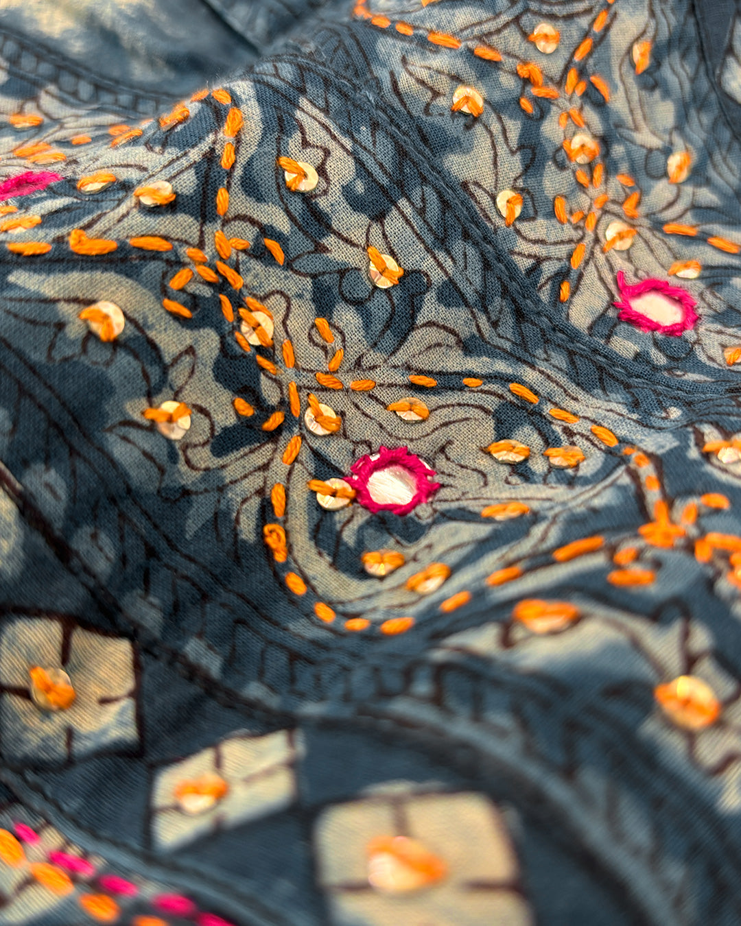 Sehra Afsana Bagru Dabu Kurta