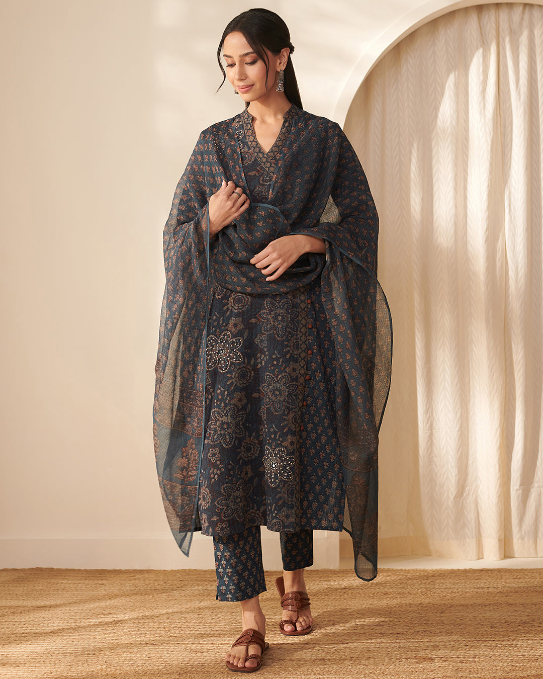 Sehra Ayesha Akola Dabu Dupatta