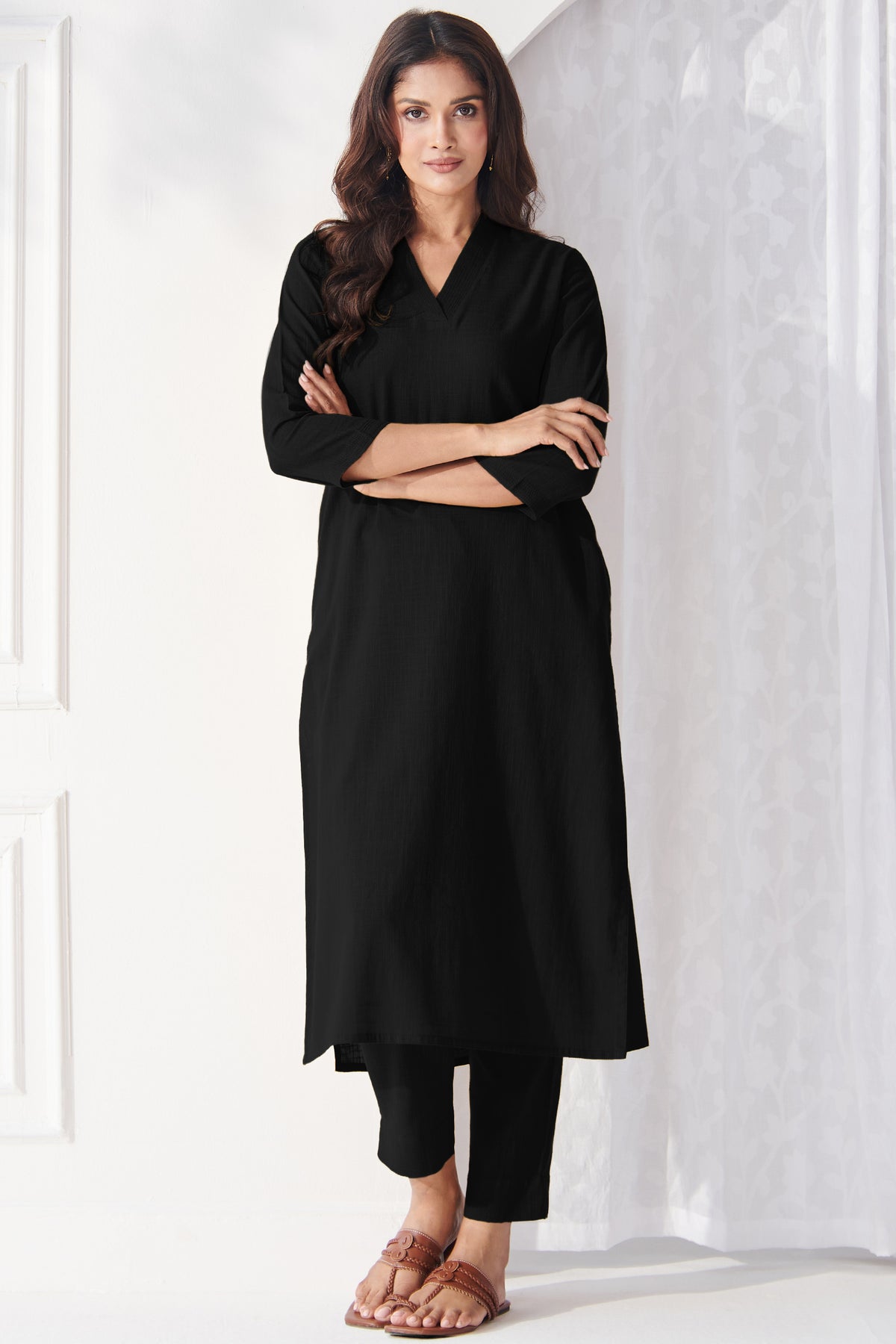 Roza Shaira Black Narrow Pants