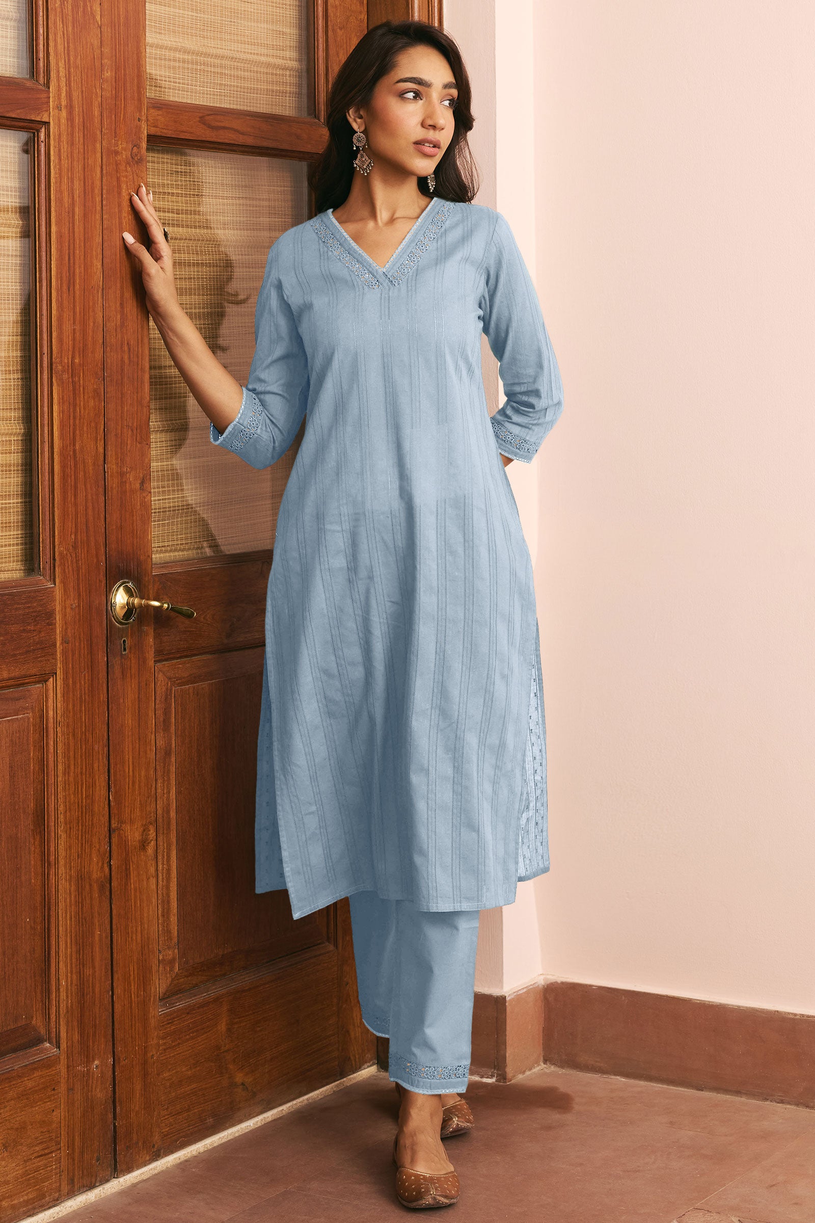 Roza Naaz Sky Blue Narrow Pants