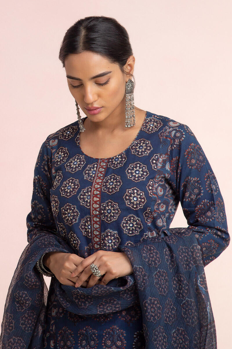 Rehnuma Azarin Kota Dupatta