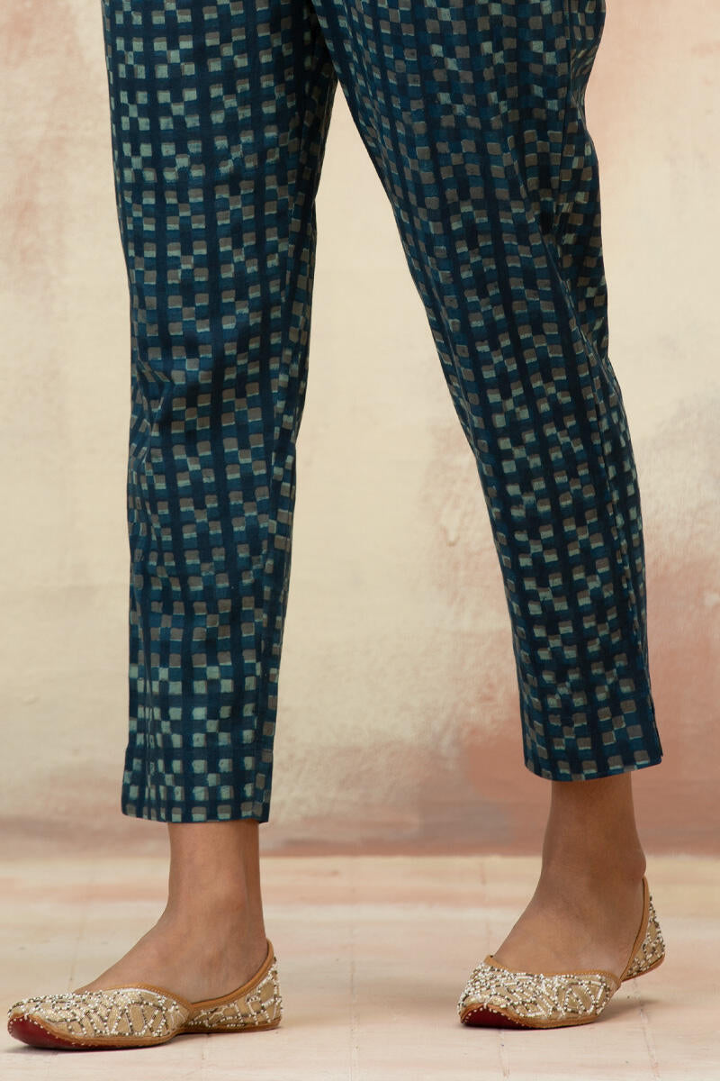 Rehnuma Afreen Narrow Pants