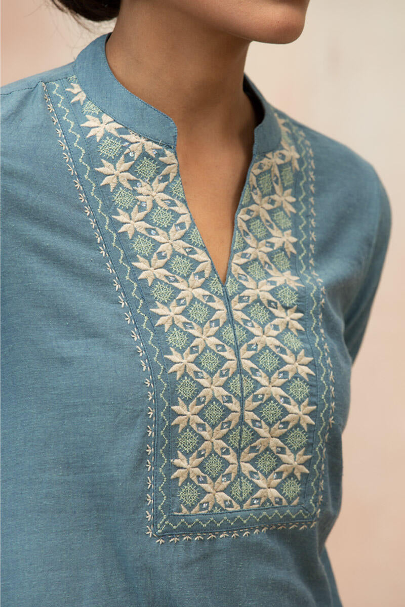 Naadirah Nazm Handloom Kurta
