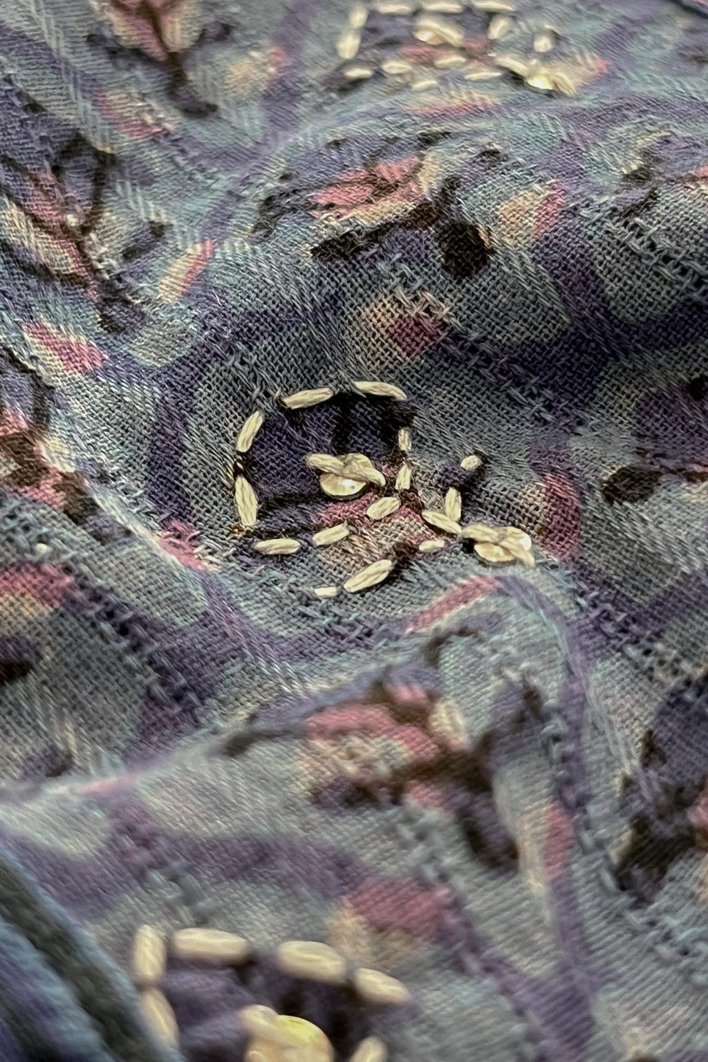 Surplus: Sehra Mahi Akola Kurta