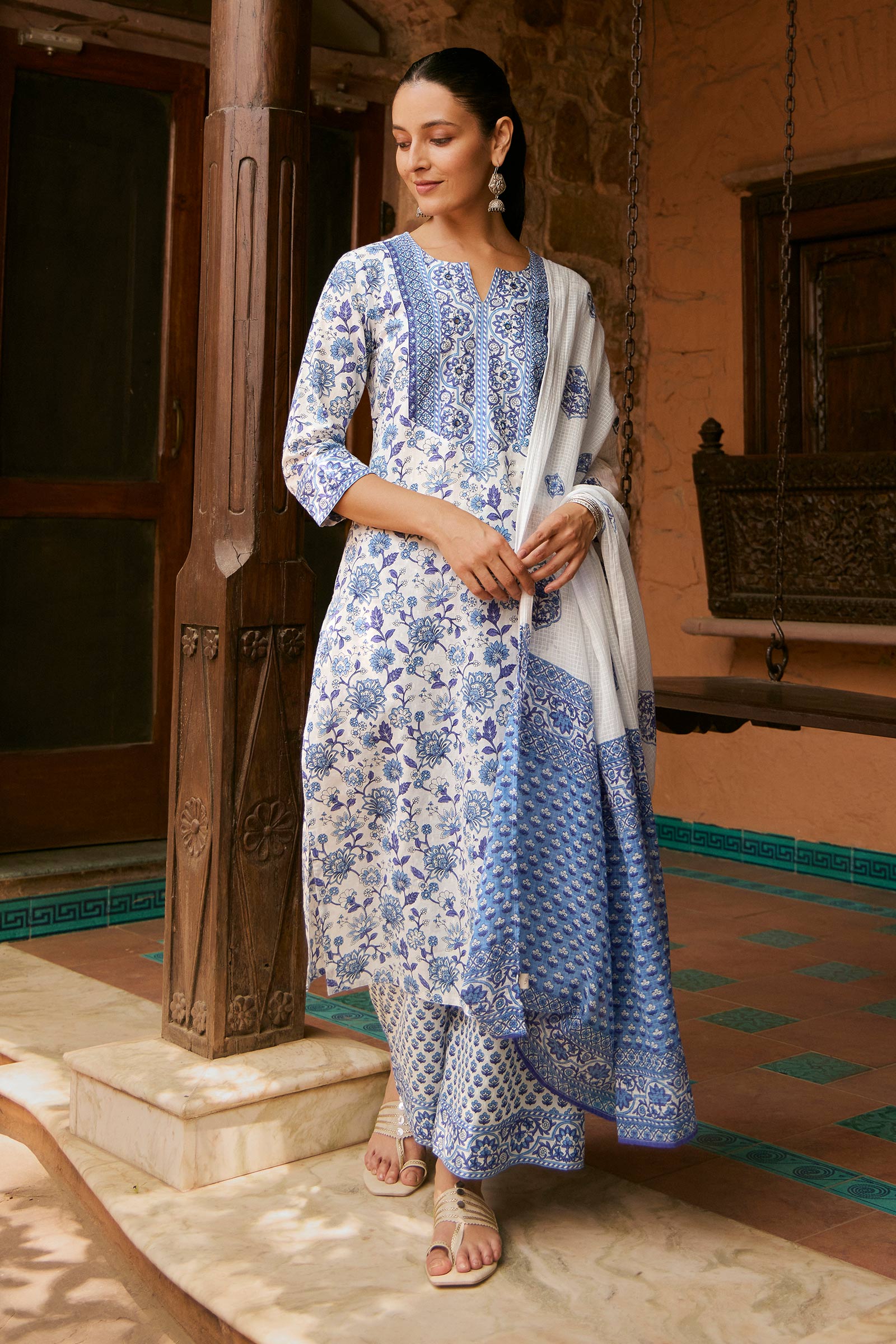 Neelofar Sanganeri Dupatta