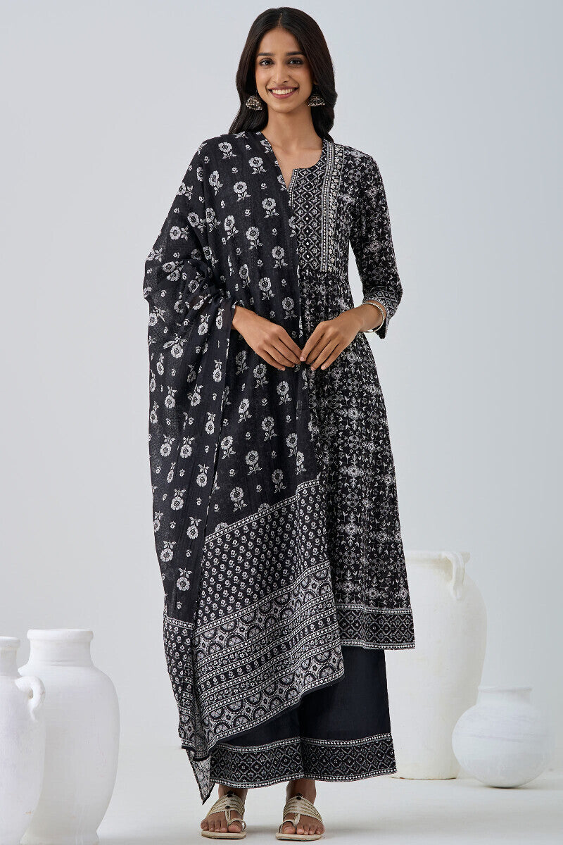 Mumtaz Rehmat Dupatta