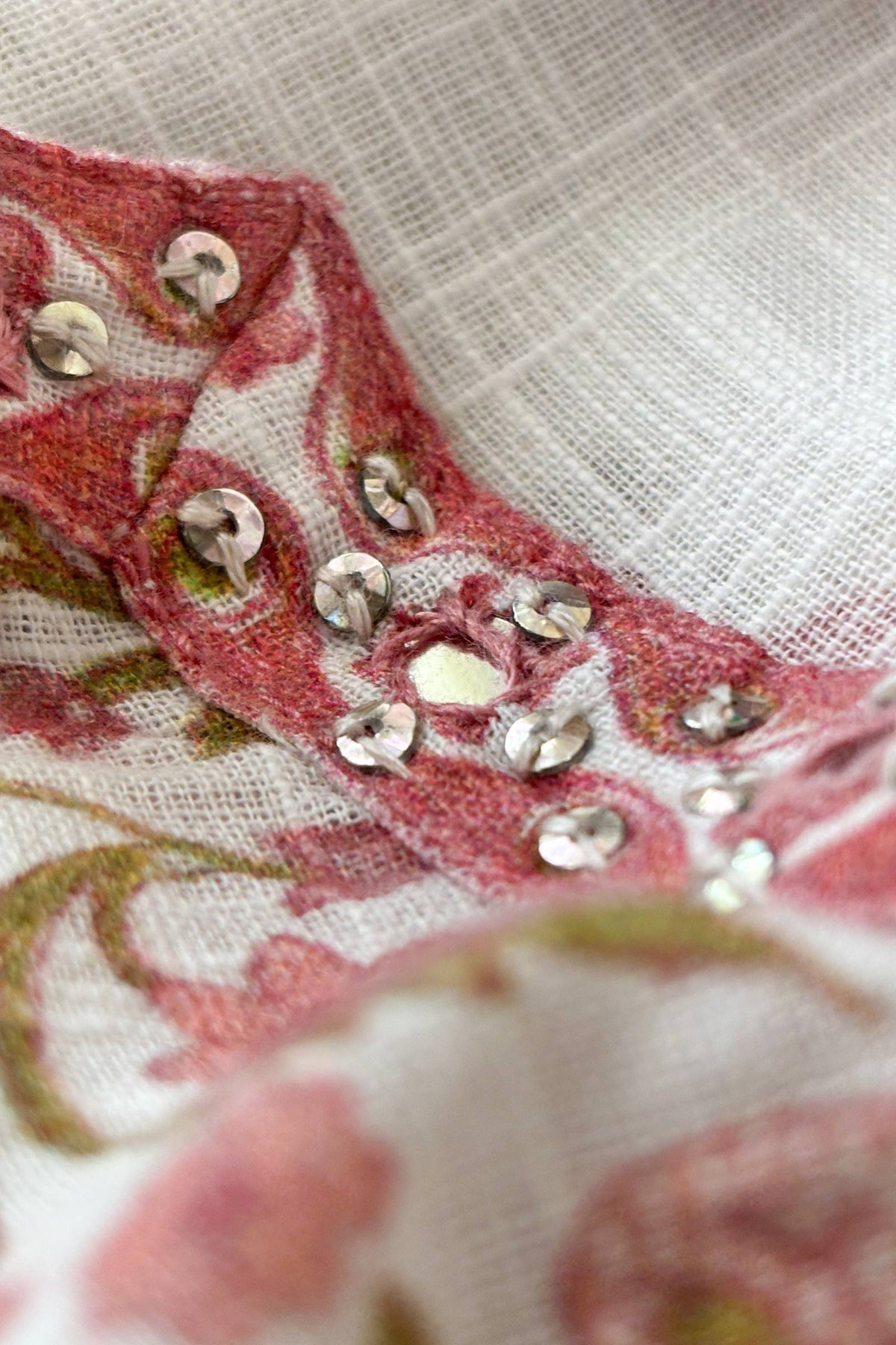 Surplus: Gulbahar Tira Kurta