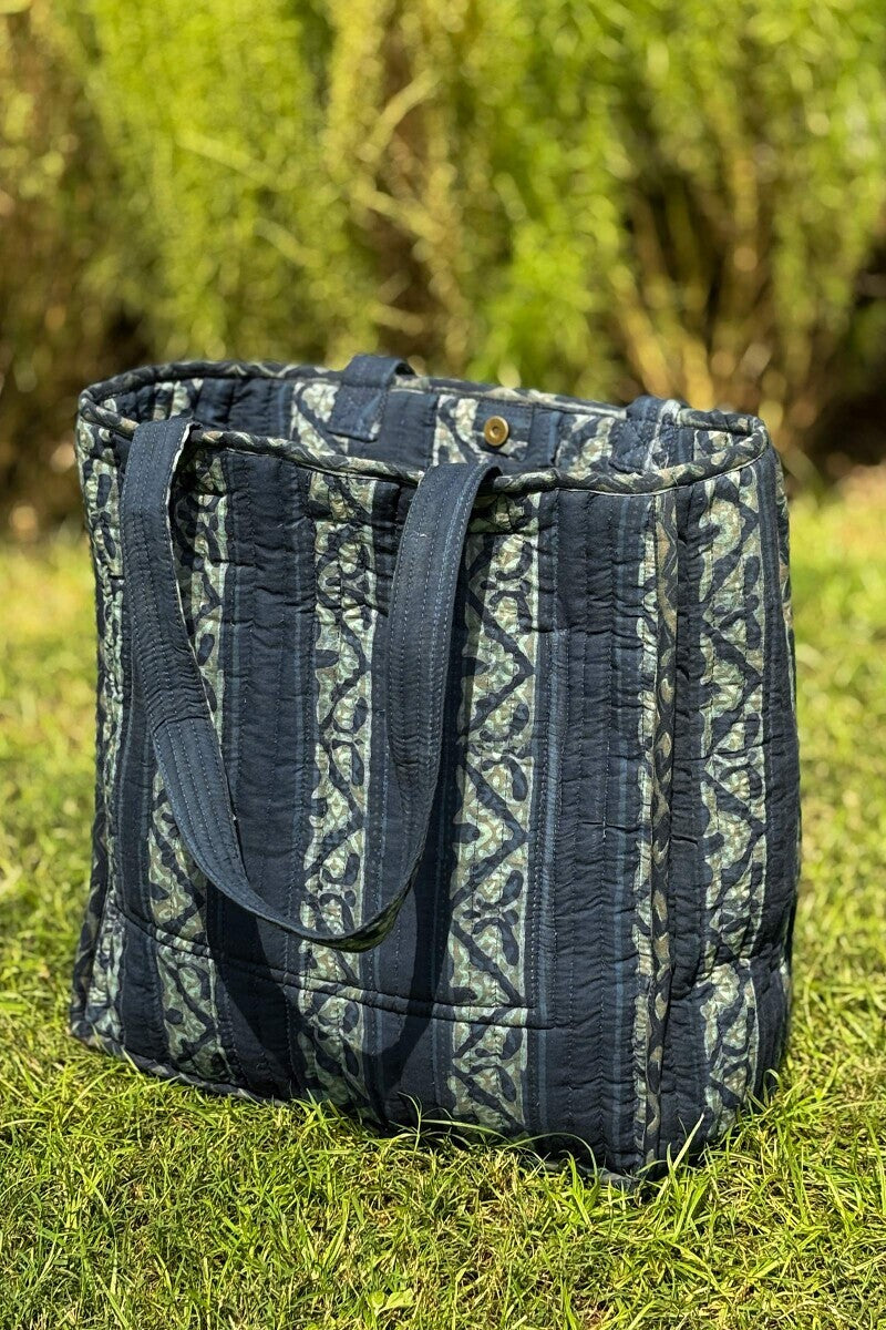 Roza Zahra Tote Bag