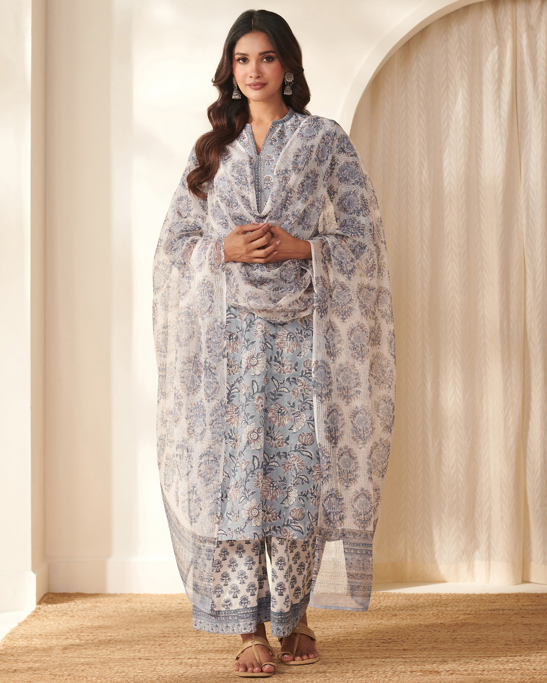Mehreen Nur Sanganeri Farsi
