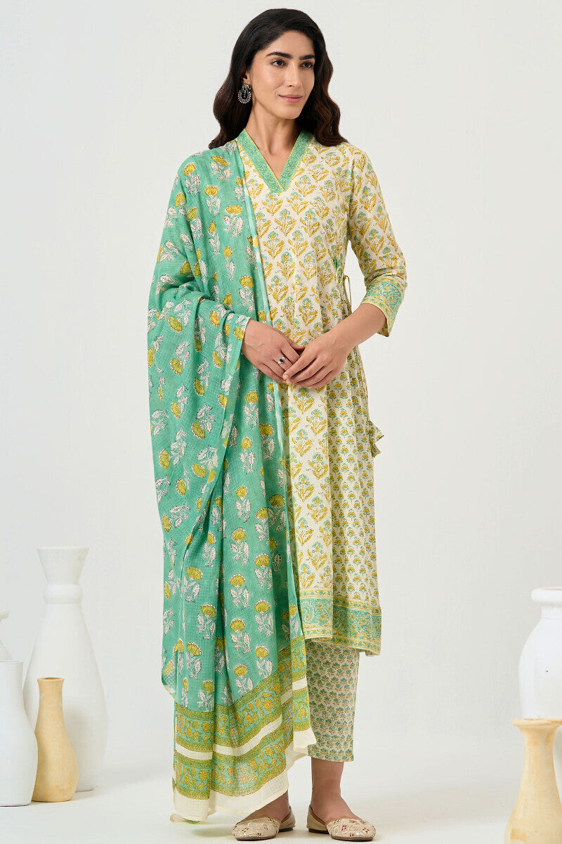 Roz Meher Aiza Kurta