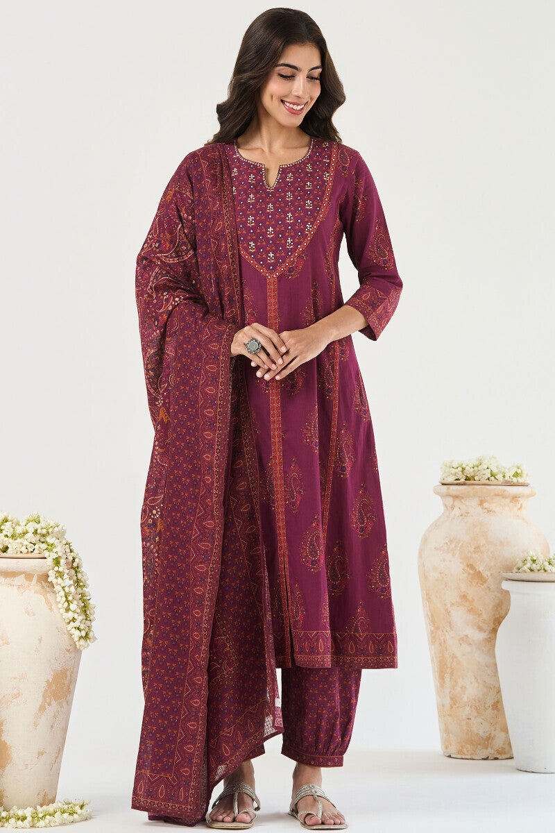Gauhar Yasmina Kurta