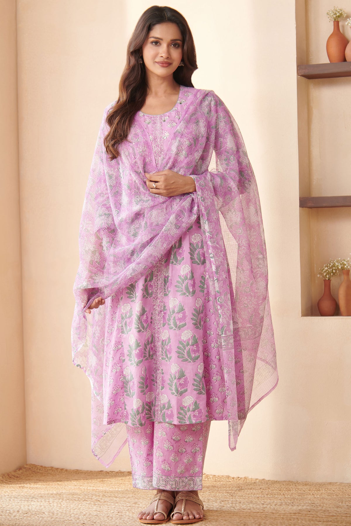 Gulbarg Kaynat Sanganeri Farsi