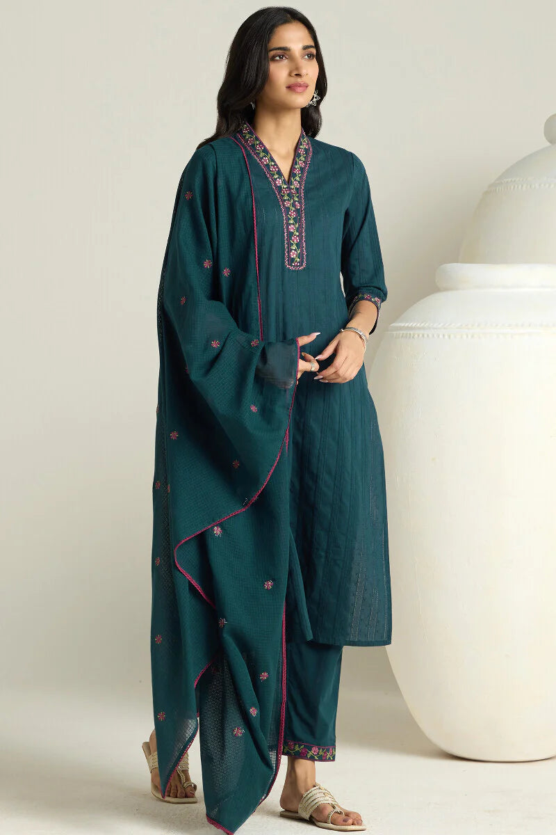 Surplus: Mehraab Simer Dupatta