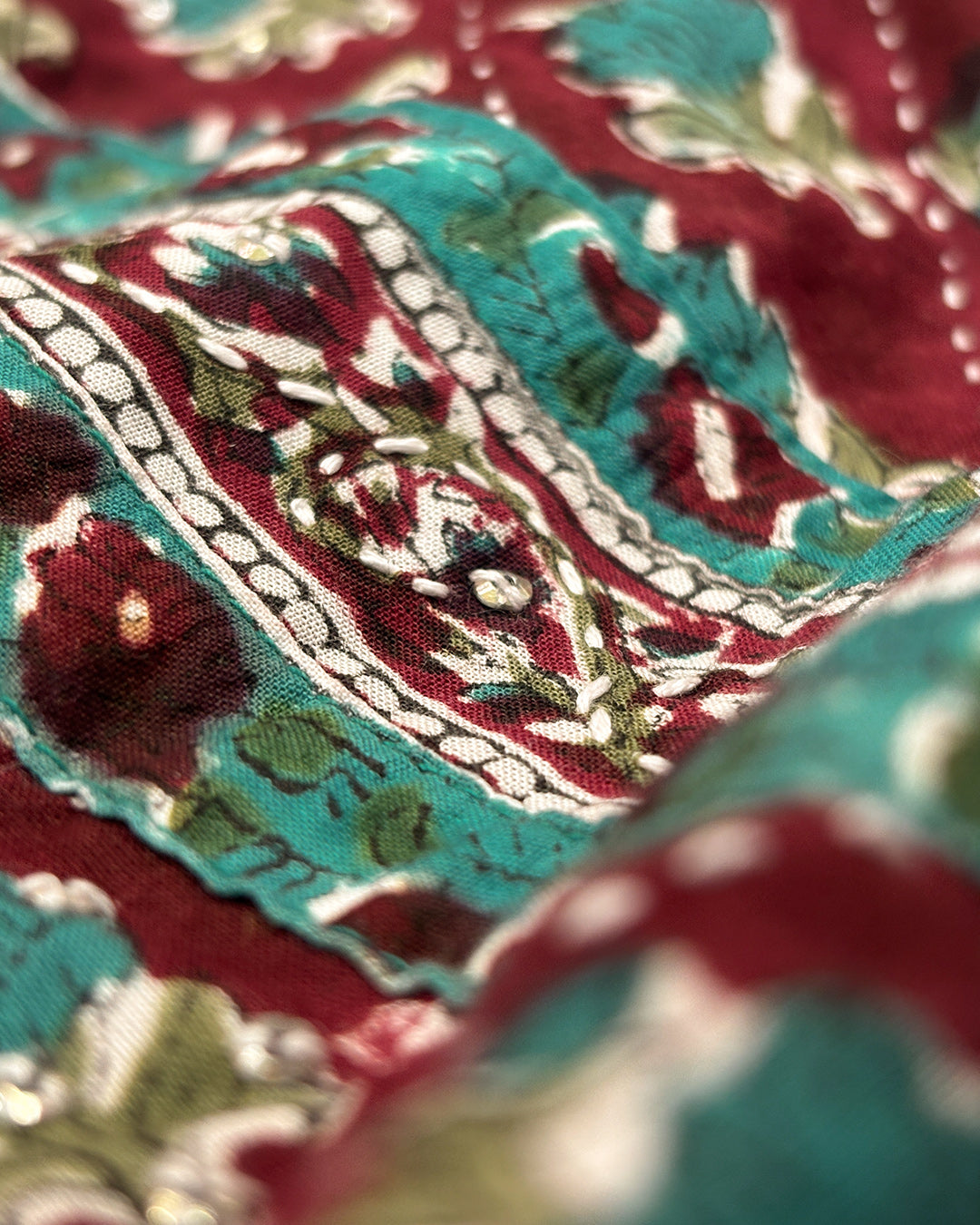 Gauhar Aafiya Sanganeri Kurta