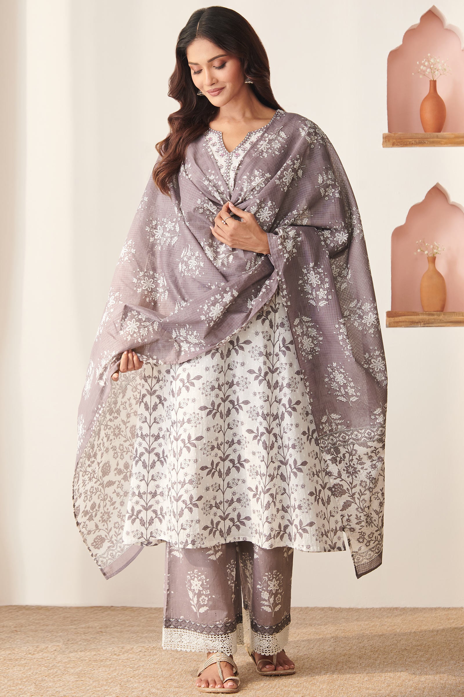 Gauhar Azma Sanganeri Farsi