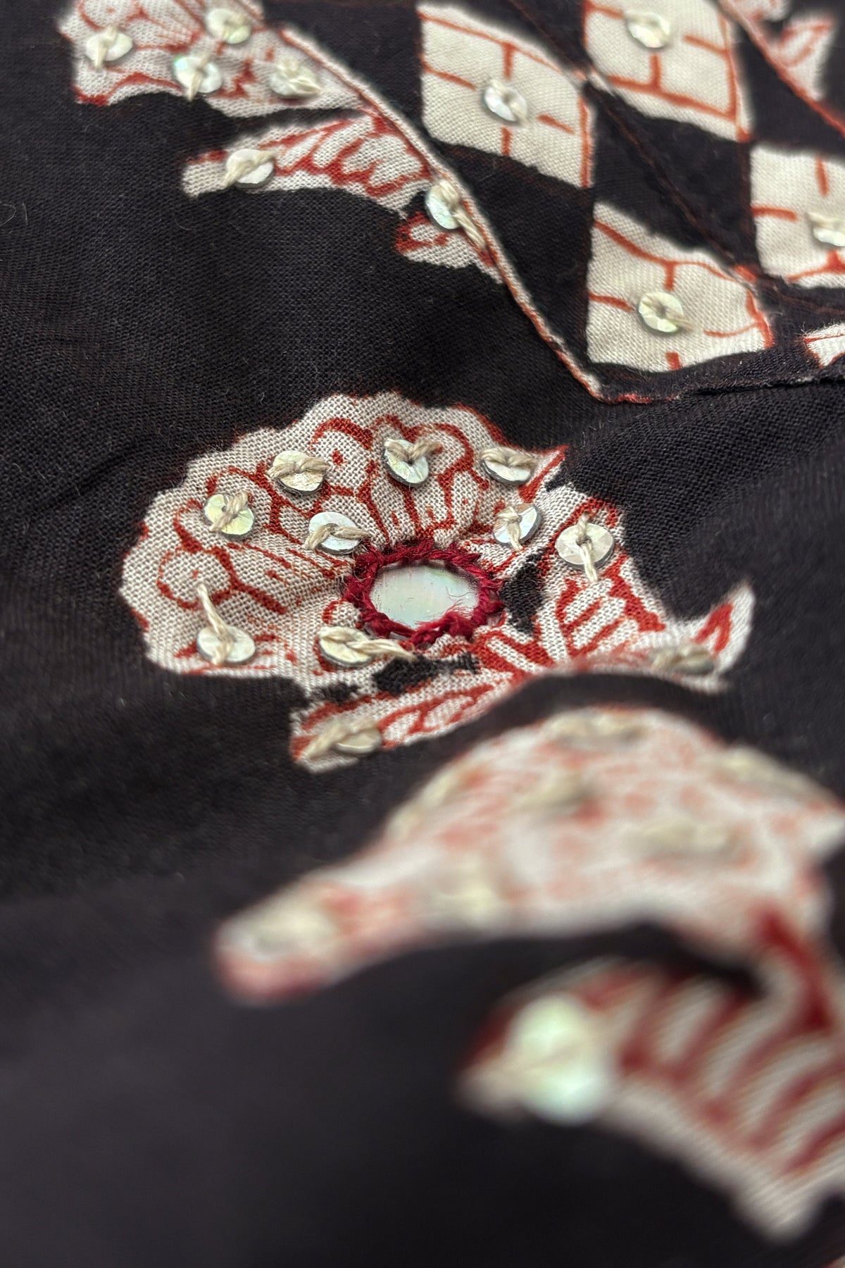 Surplus: Sehra Ziah Black Bagru Kurta