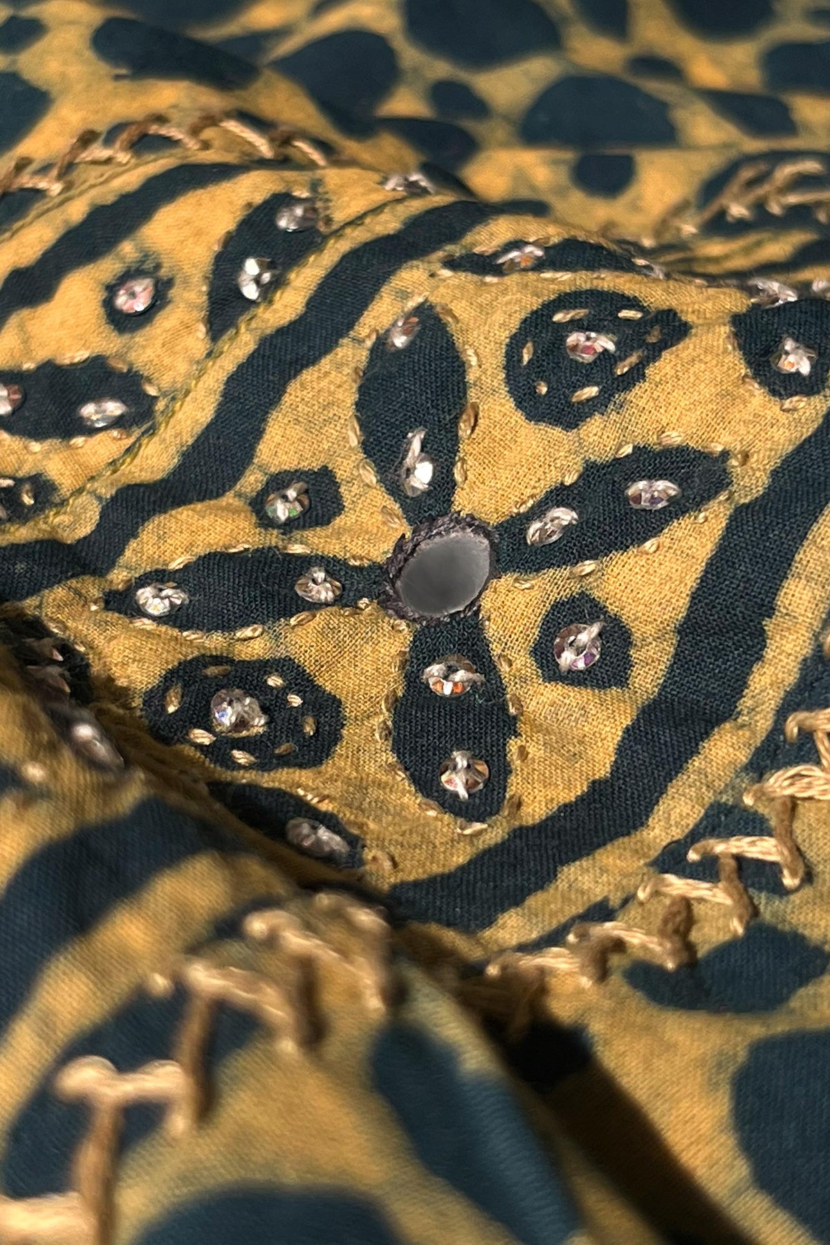 Sehra Mumtaz Kurta