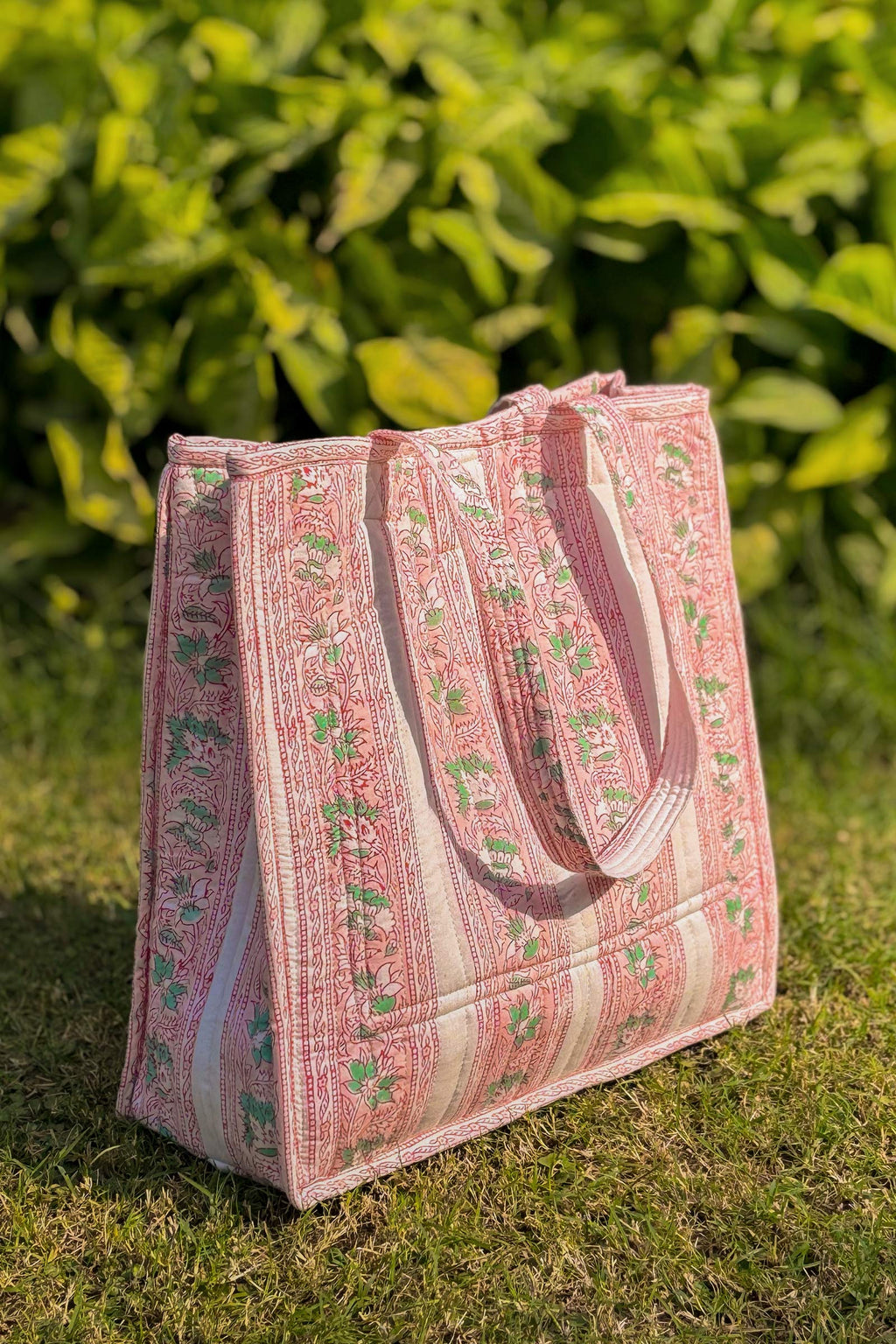 Roza Zunaira Tote Bag