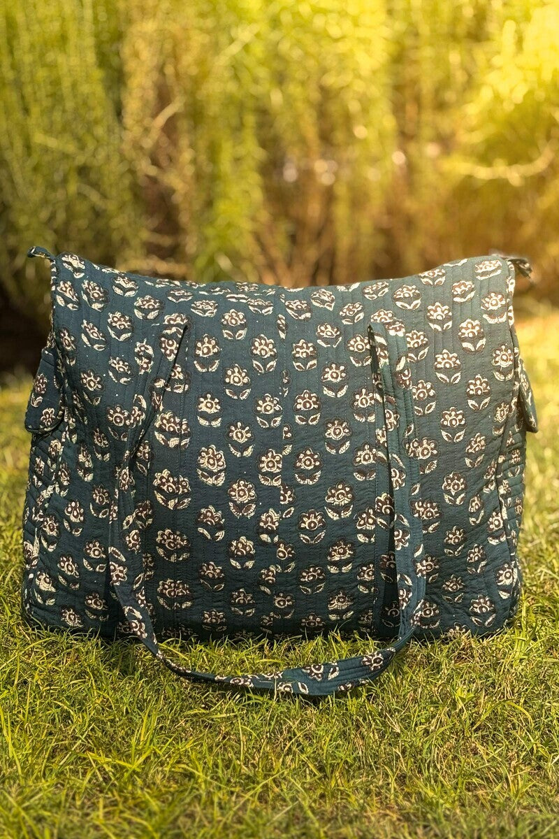 Roza Sabeen Holdall Bag