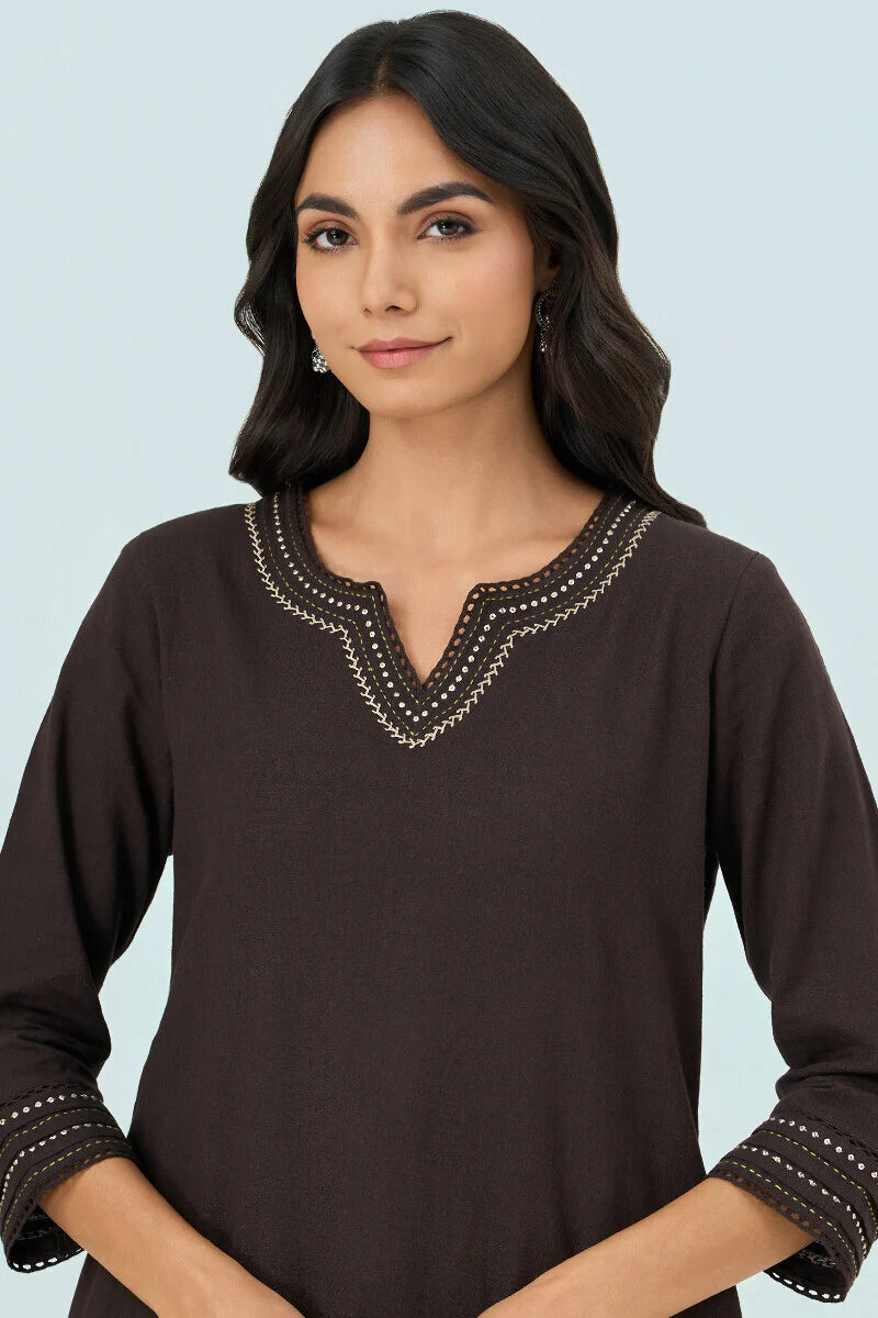 Surplus: Roza Seerat Black Kurta