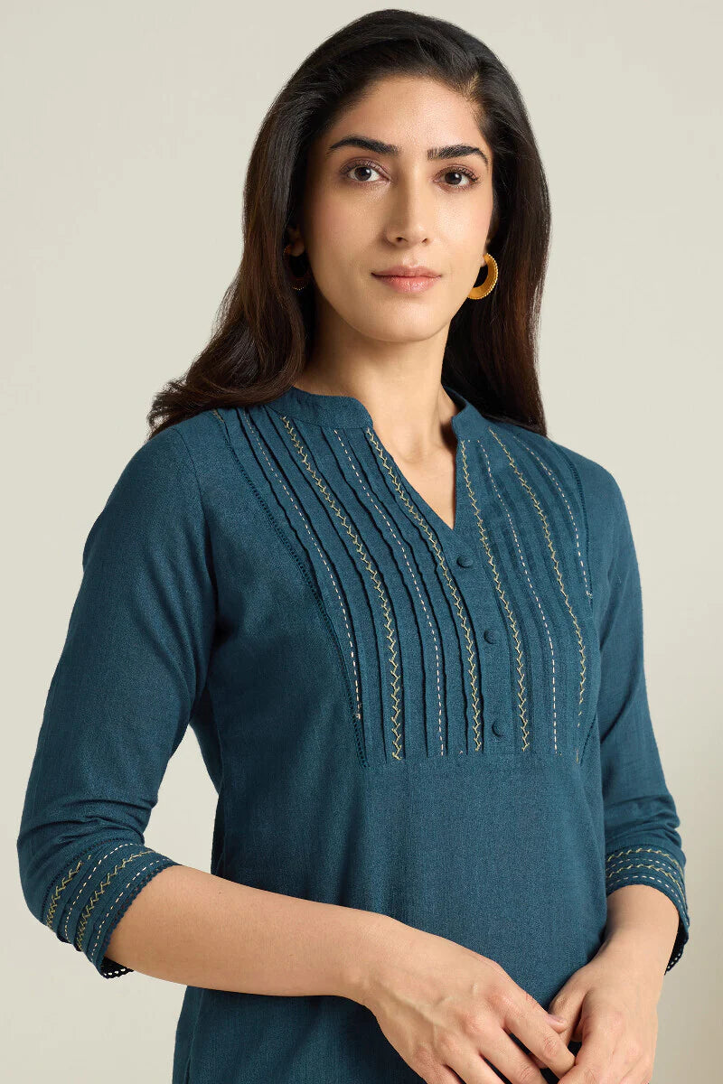 Surplus: Kashida Kiara Navy Blue Kurta