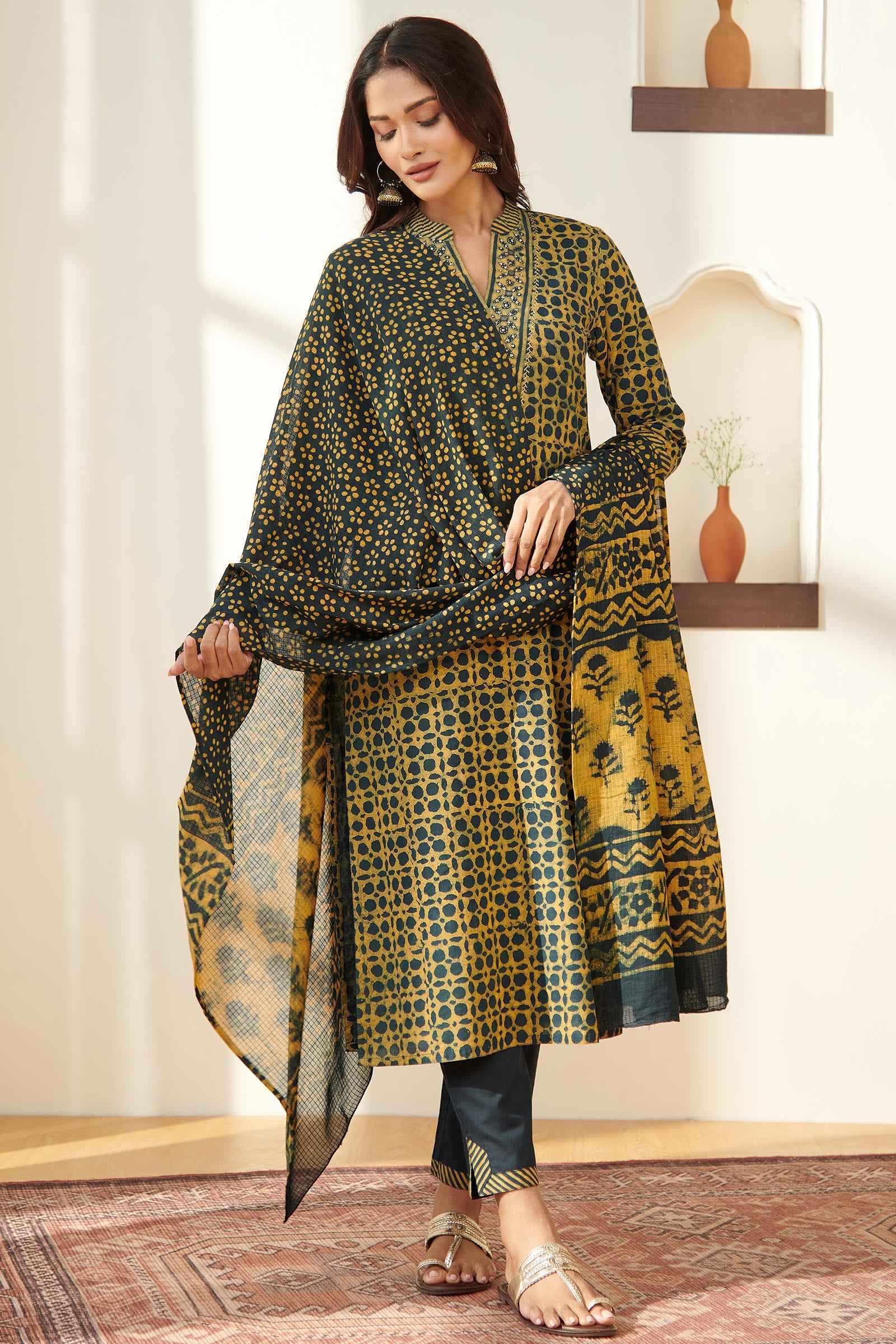 Sehra Nikhat Green Narrow Pants