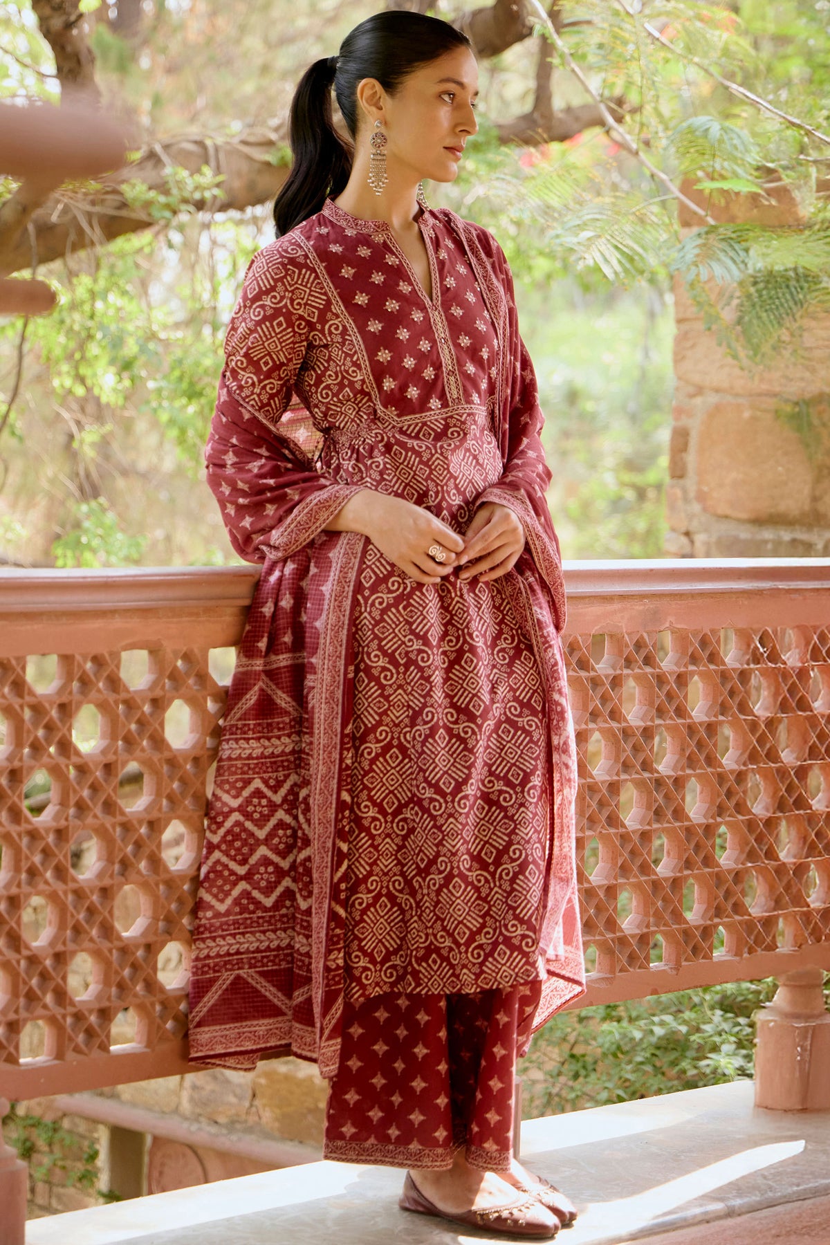 Surplus: Rangrez Shirin Dupatta