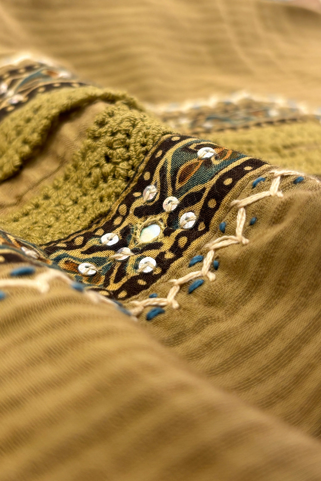 Sehra Asma Ajrak Kurta