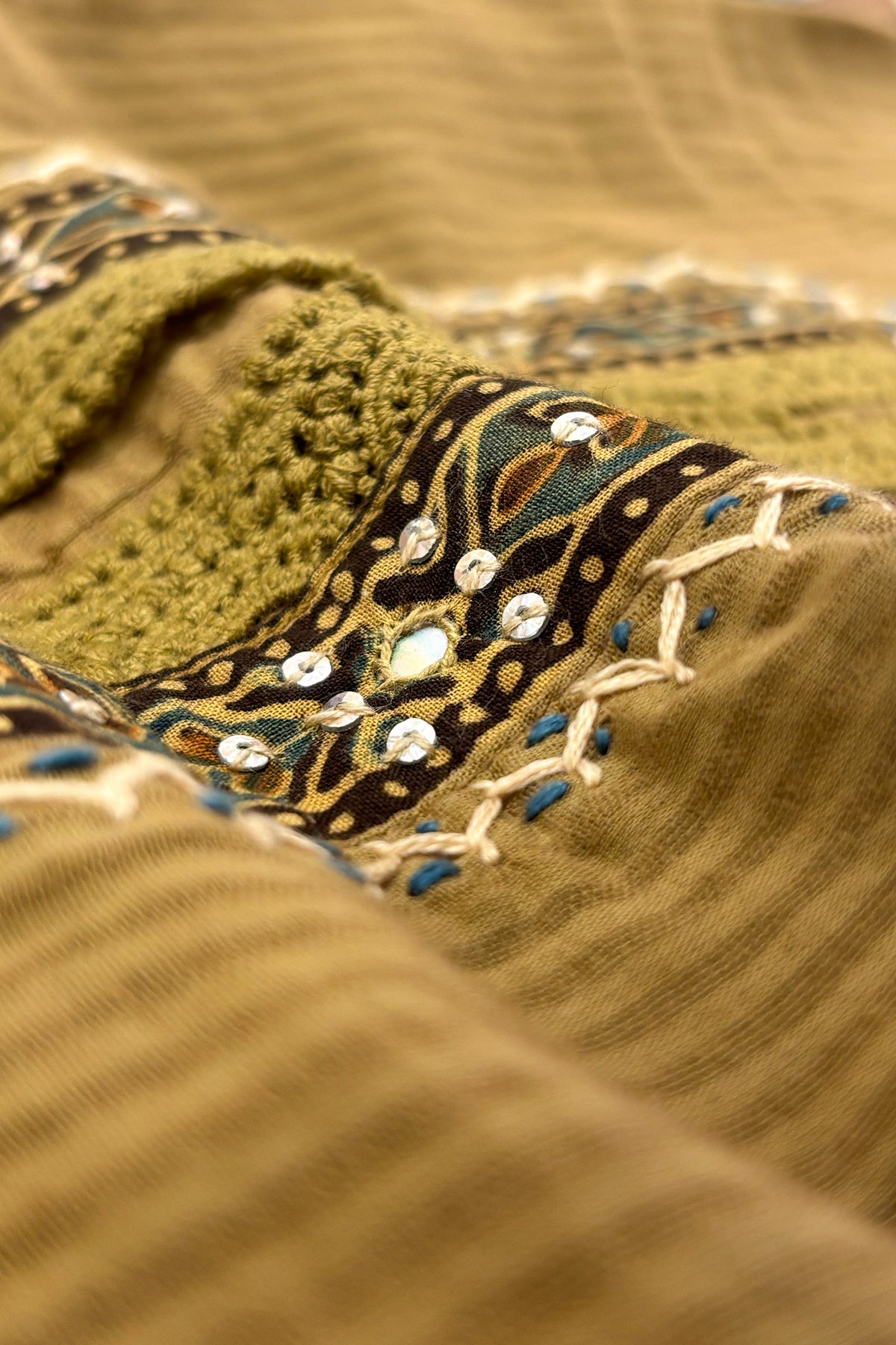 Sehra Asma Ajrak Kurta