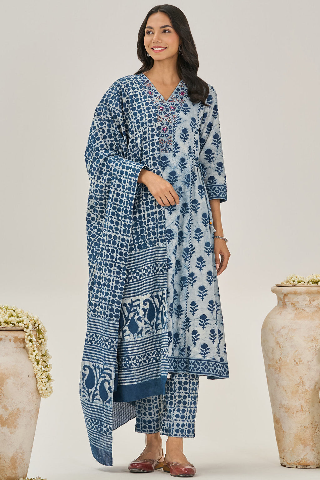 Nurtaj Rumaisa Narrow Pants