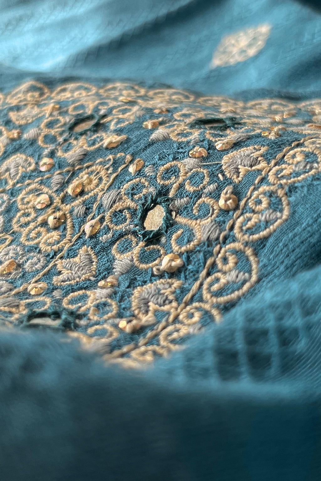 Surplus: Mehraab Wahida Blue Kurta