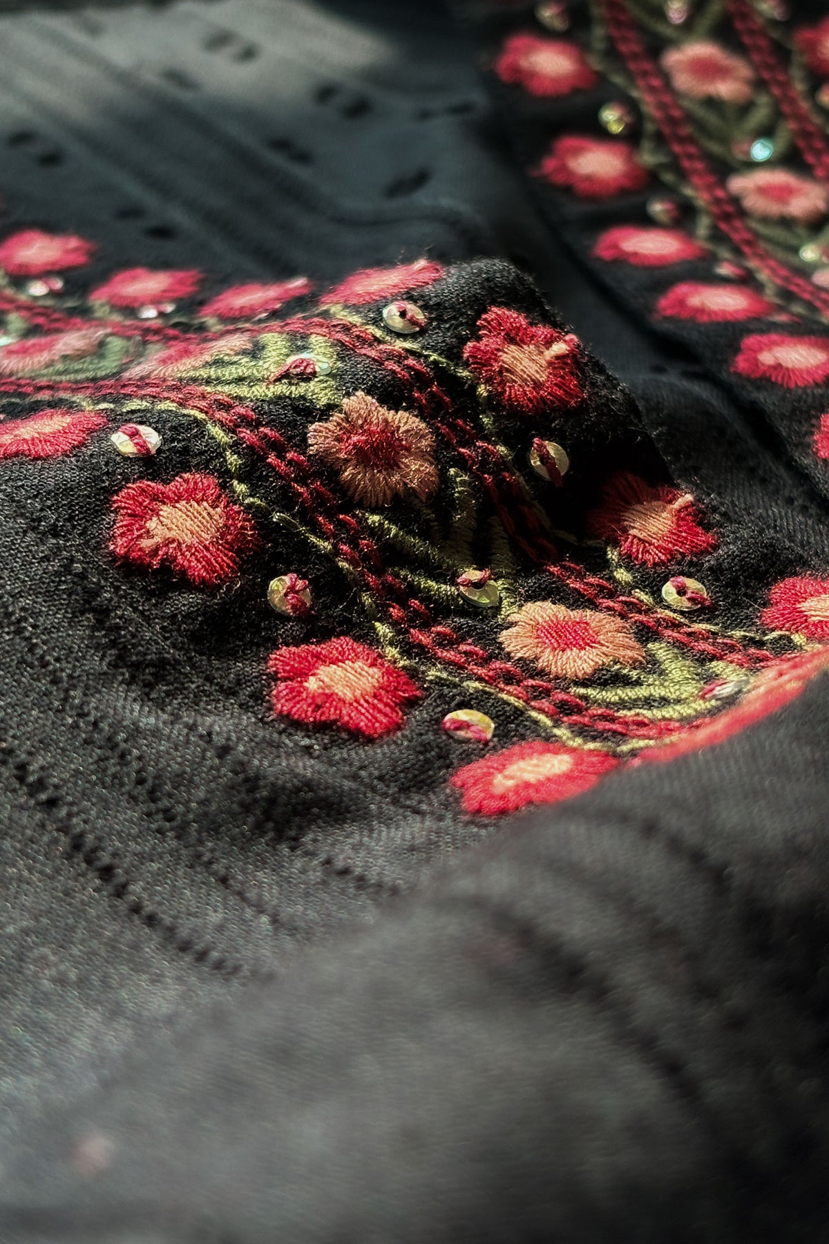 Surplus: Mehraab Pariza Kurta