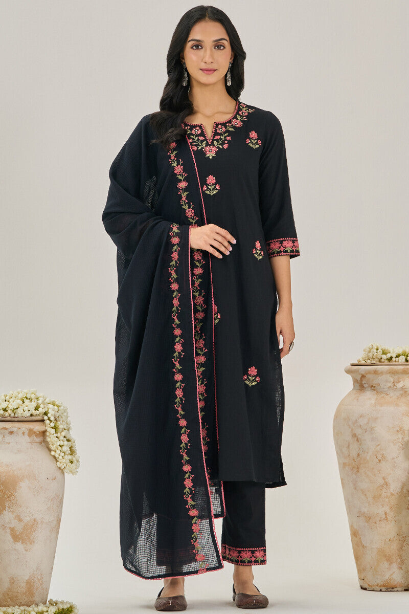 Mehraab Zehnab Kurta