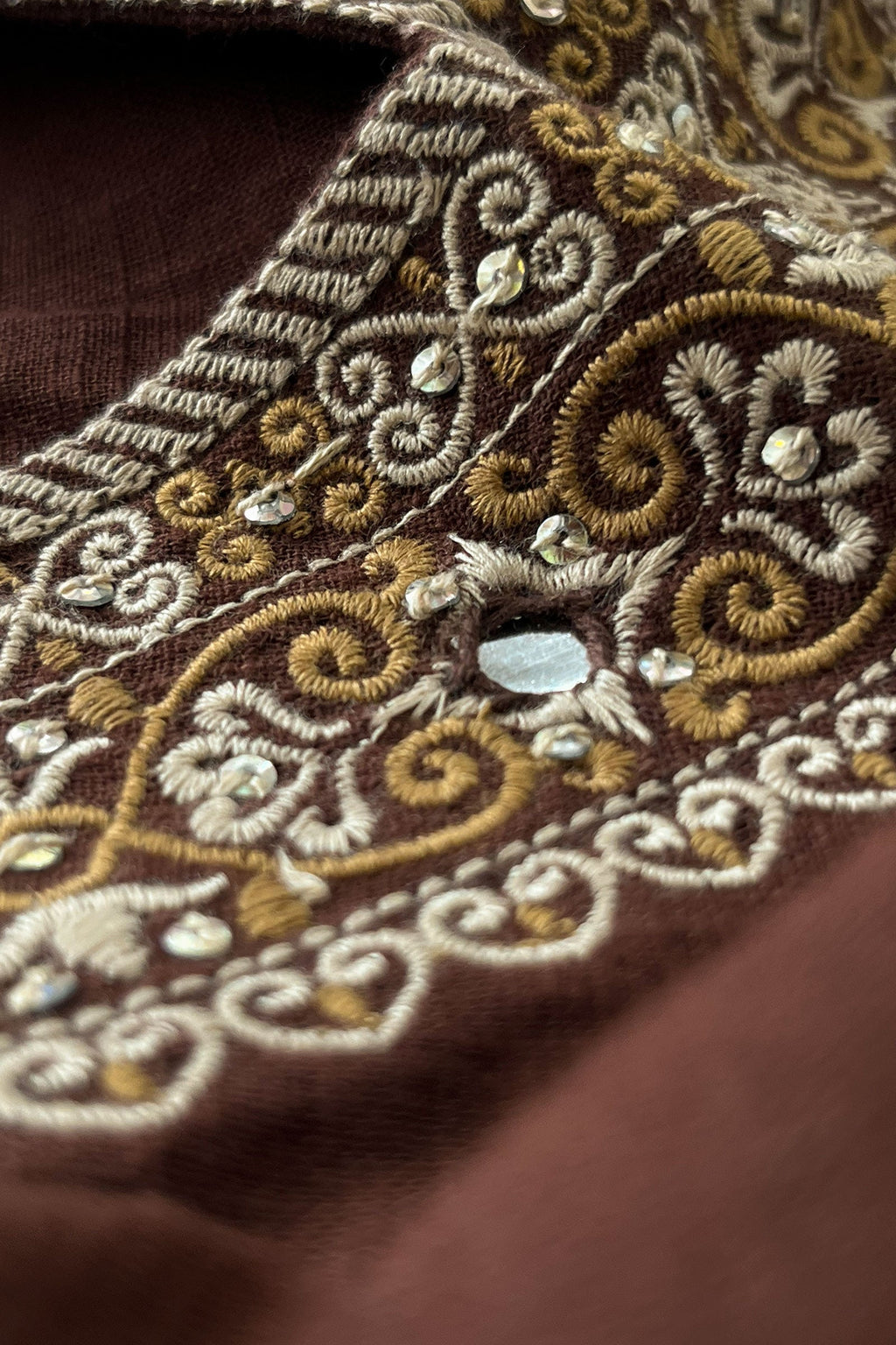 Surplus: Mehraab Aisha Kurta