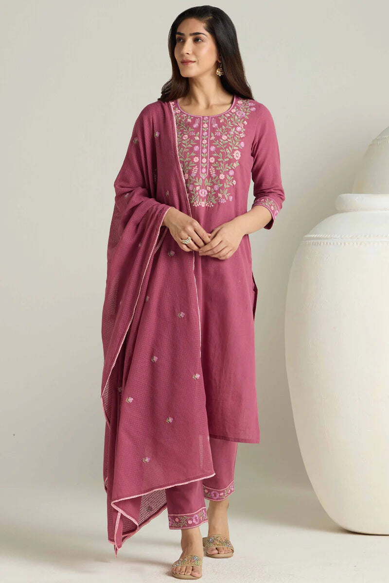 Surplus: Mehraab Surina Kurta