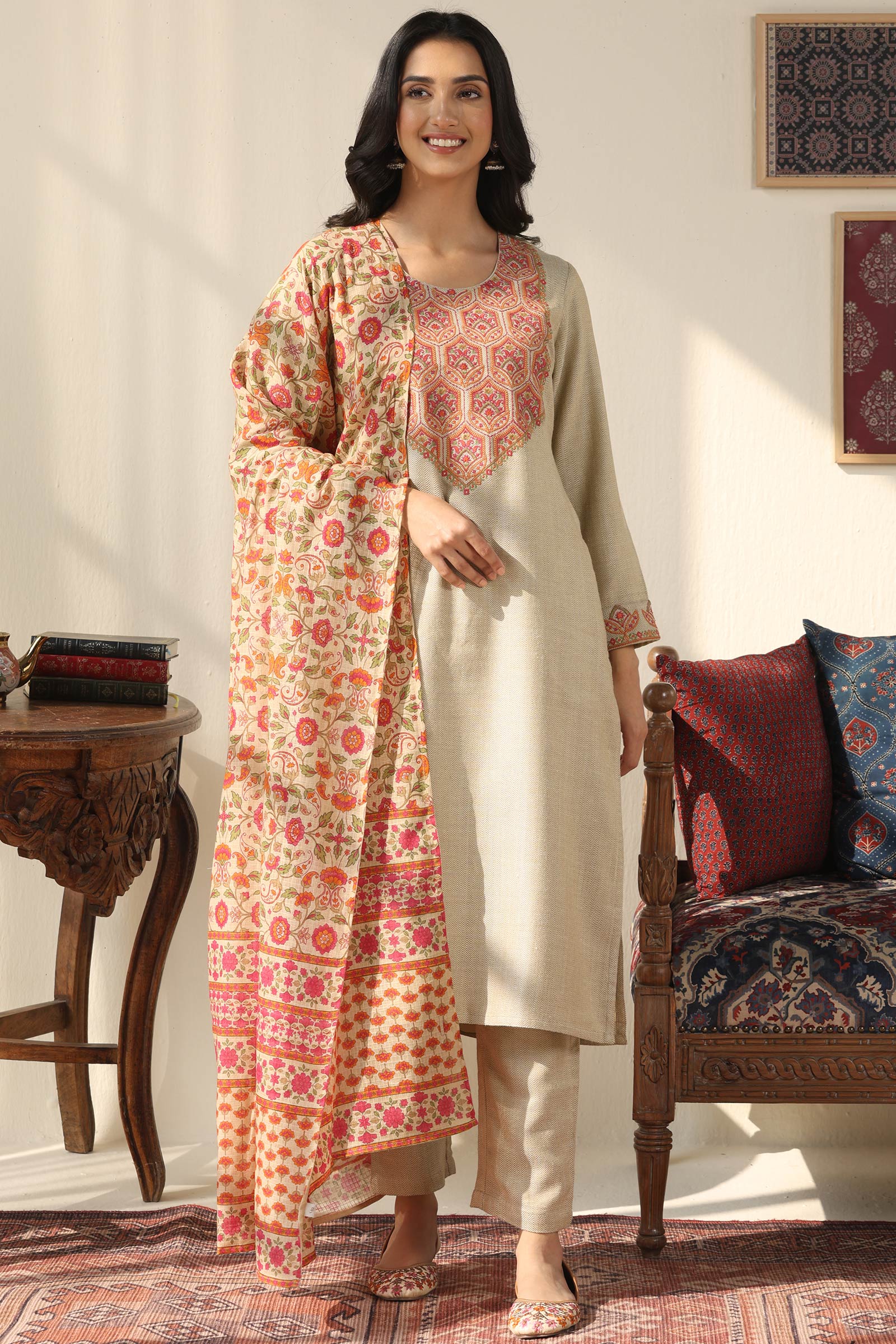 Naadirah Zainab Dupatta