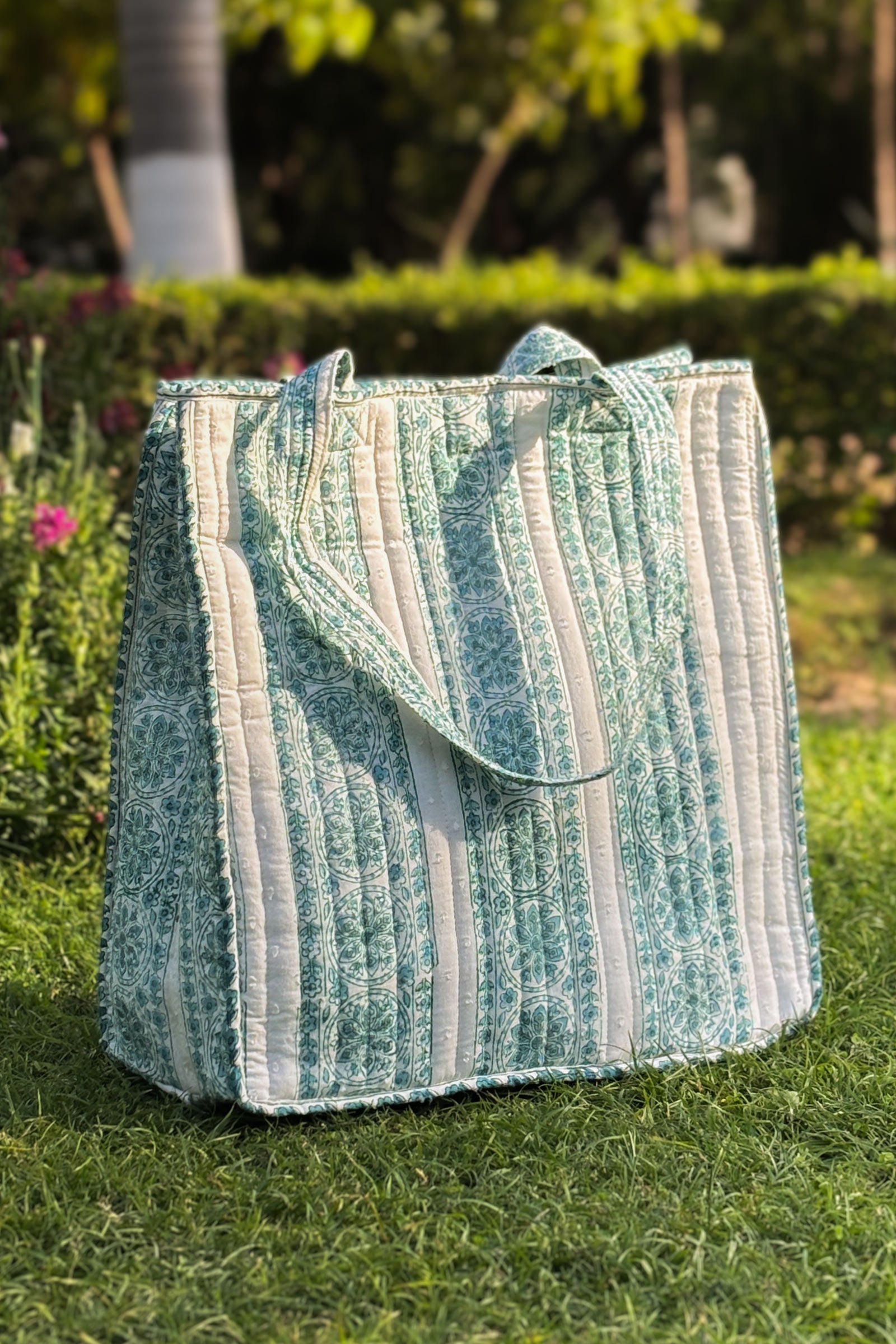 Roza Aaliya Tote Bag