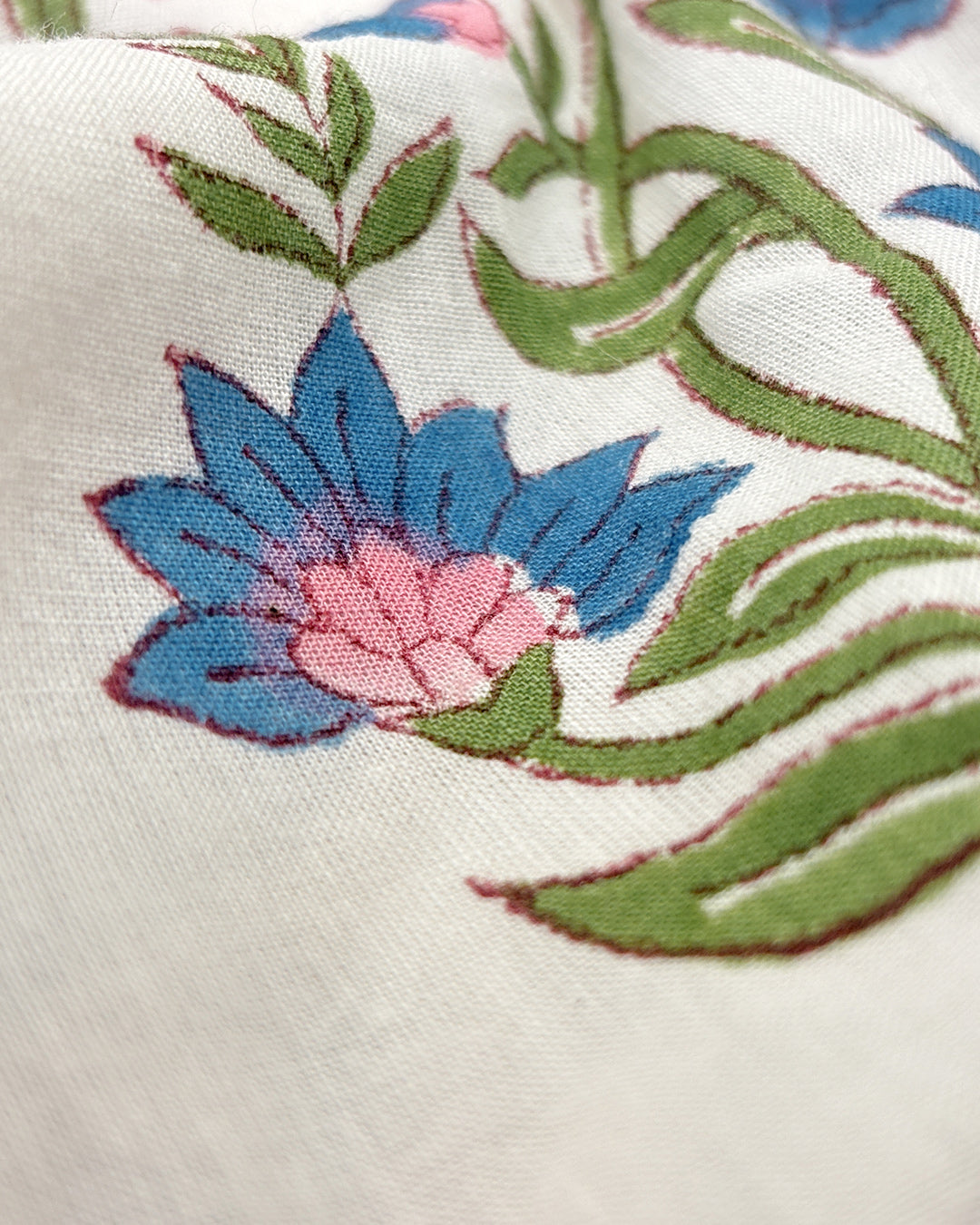 Gulbarg Zeinab Sanganeri Kurta