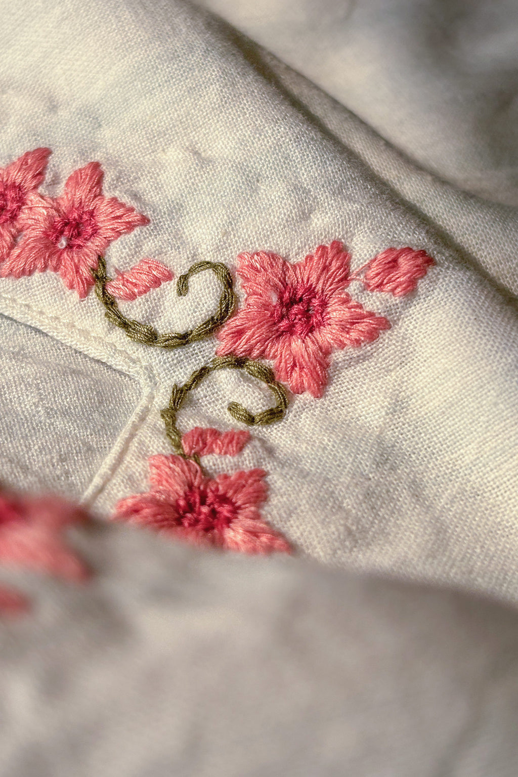 Mehraab Rumeha Off White Kurta