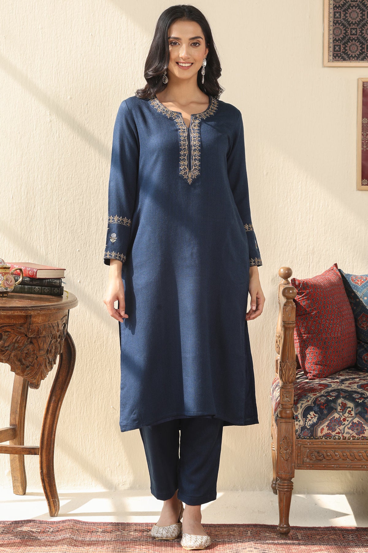 Naadirah Fida Faux Wool Narrow Pants