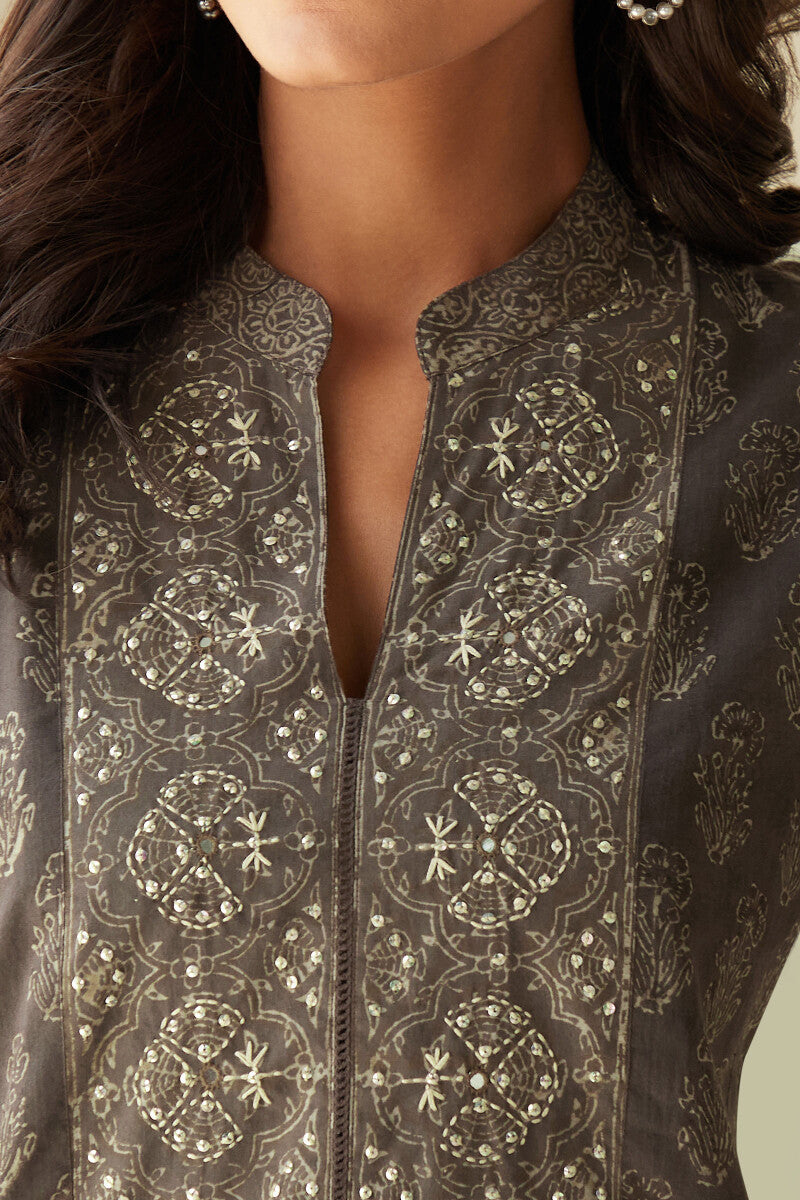 Sehra Zaira Akola Kurta