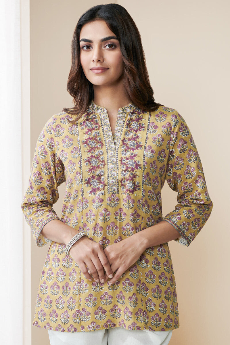 Gauhar Rehmat Sanganeri Top