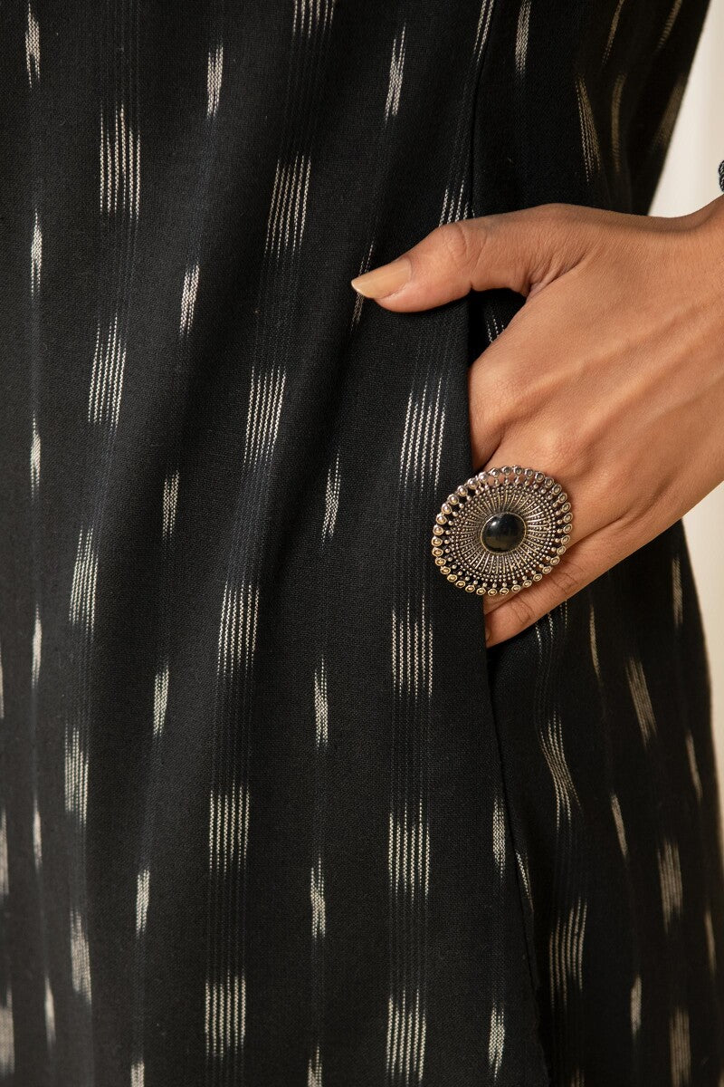 Naadirah Anya Ikat Kurta