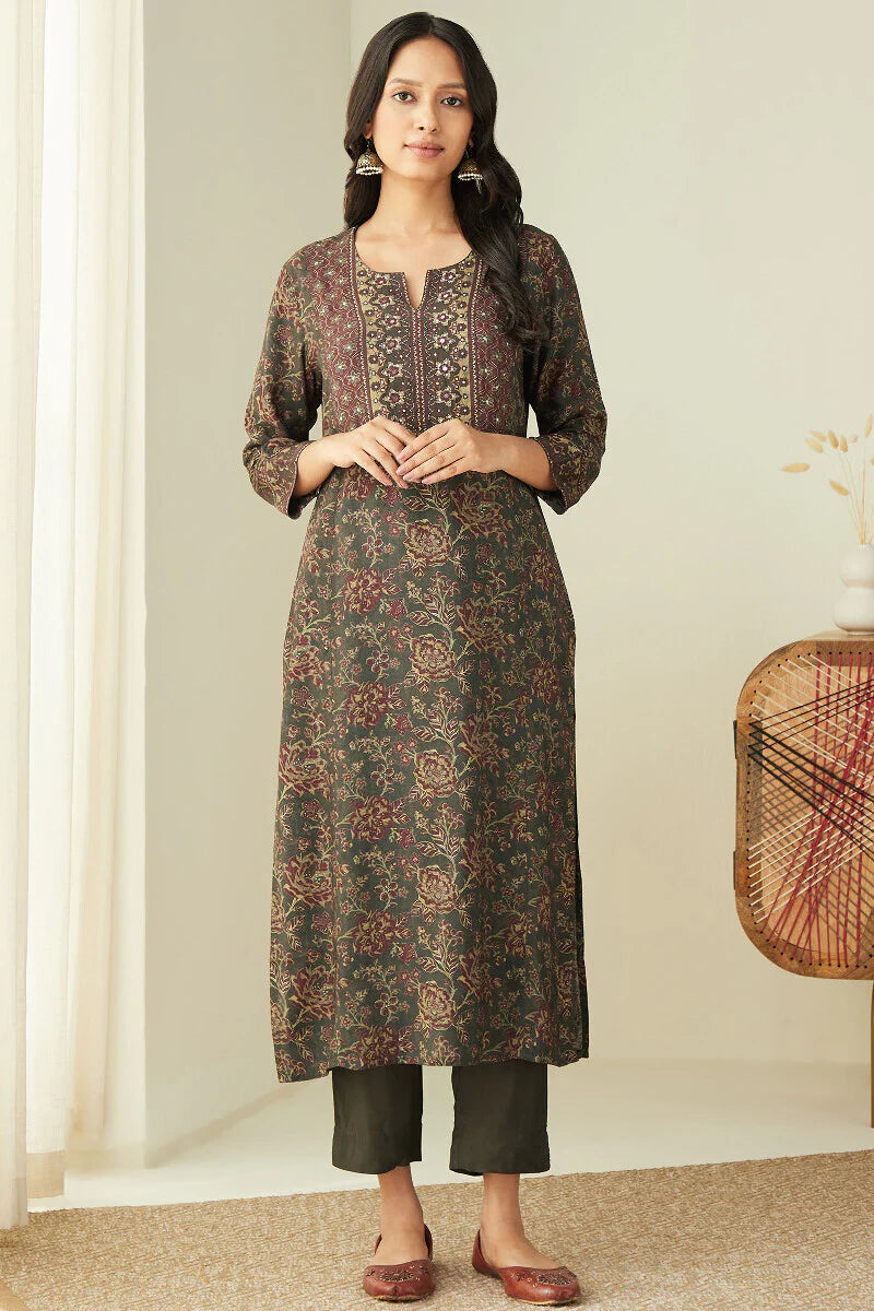 Mahnoor Nadiya Kurta