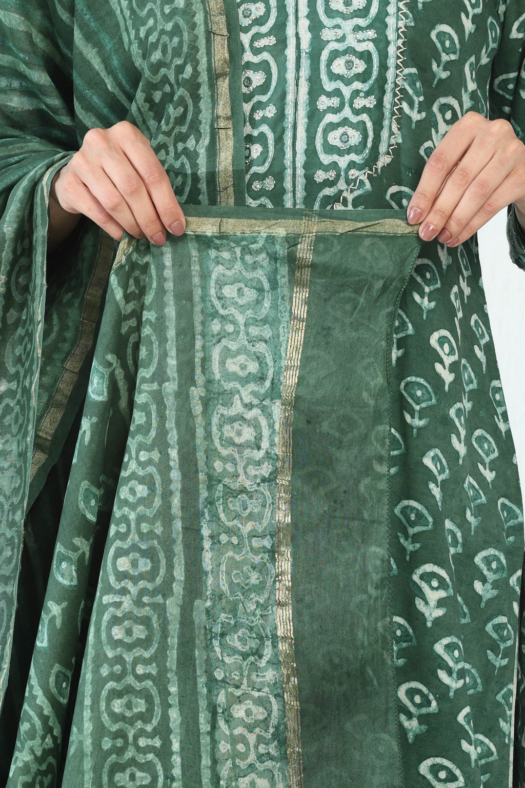 Sehra Raahat Dabu Chanderi Dupatta