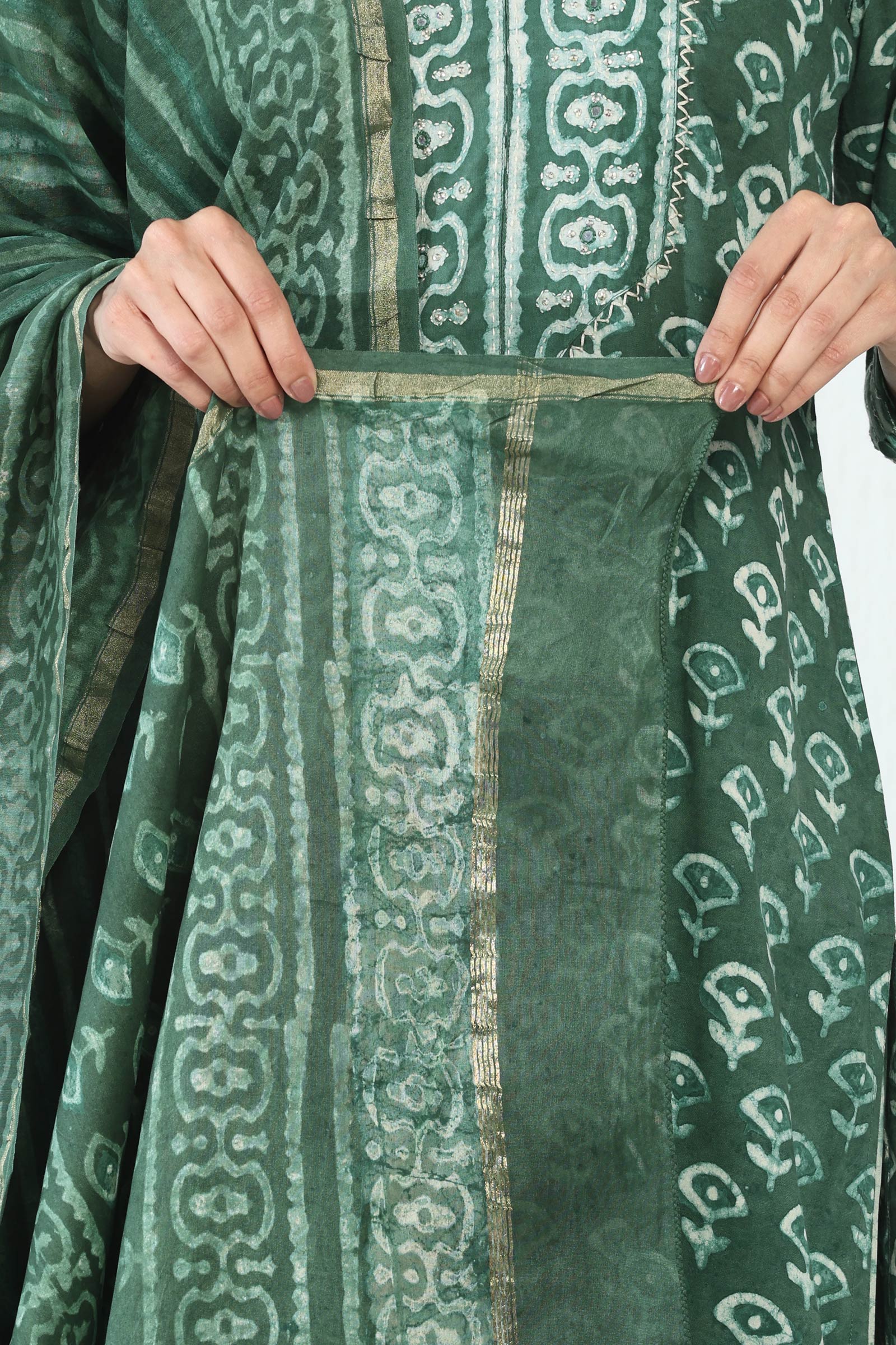 Sehra Raahat Dabu Chanderi Dupatta