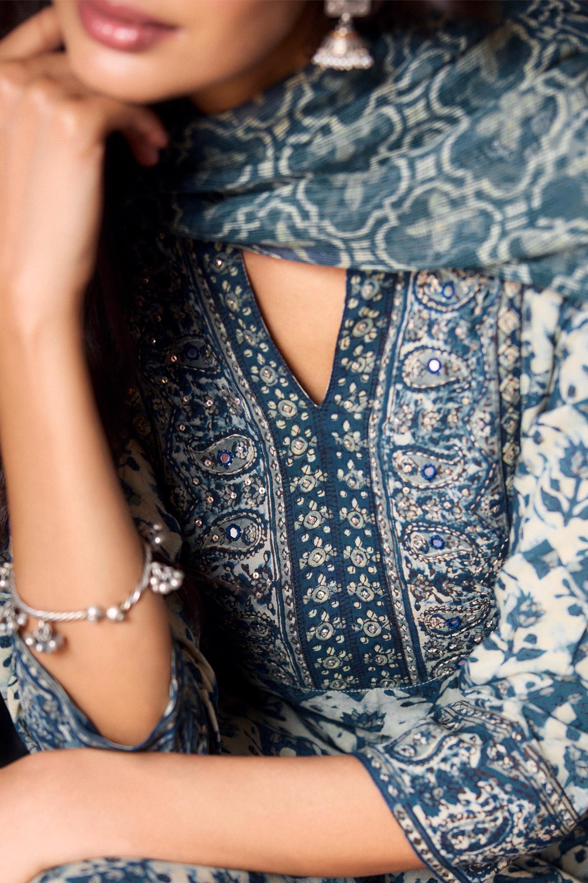 Surplus: Sehra Saira Akola Kurta
